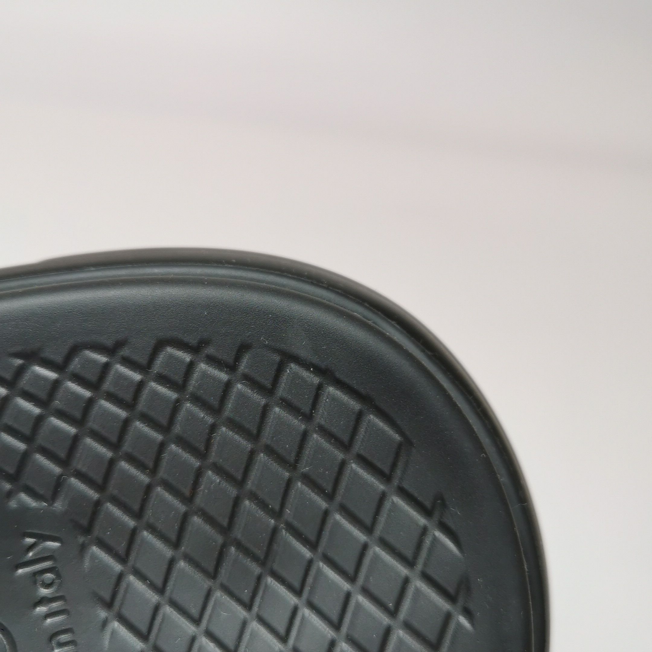 Gucci Gucci GG Monogram Canvas Slides Size 43 Size US 10 / EU 43 - 10 Thumbnail