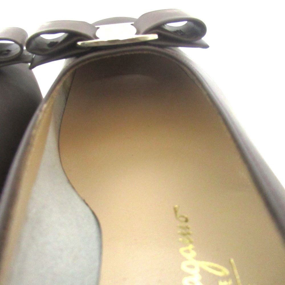 Salvatore Ferragamo Salvatore Ferragamo Salvatore Ferragamo Vara Calf Leather Pumps Leather Shoes DUTY FREE for USA Size ONE SIZE - 7 Thumbnail