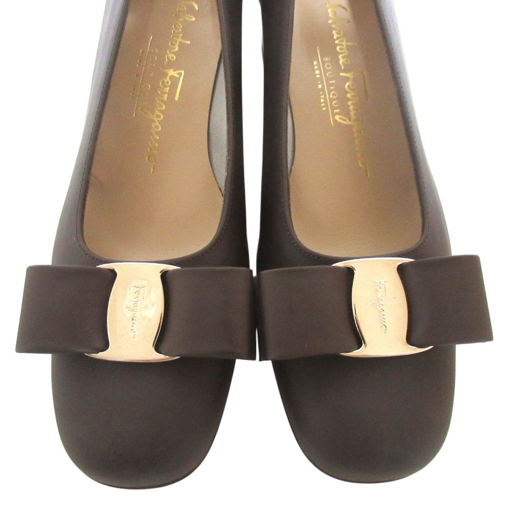 Salvatore Ferragamo Salvatore Ferragamo Salvatore Ferragamo Vara Calf Leather Pumps Leather Shoes DUTY FREE for USA Size ONE SIZE - 4 Thumbnail