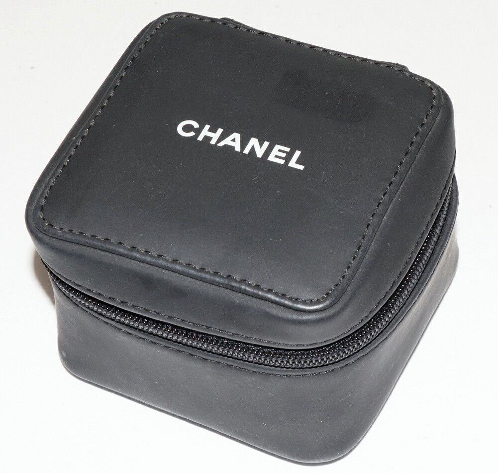 Chanel Chanel Chanel J12 Black Ceramic Watch Limited Glass / Ceramic Automatic H3829 DUTY FREE for USA Size ONE SIZE - 3 Thumbnail