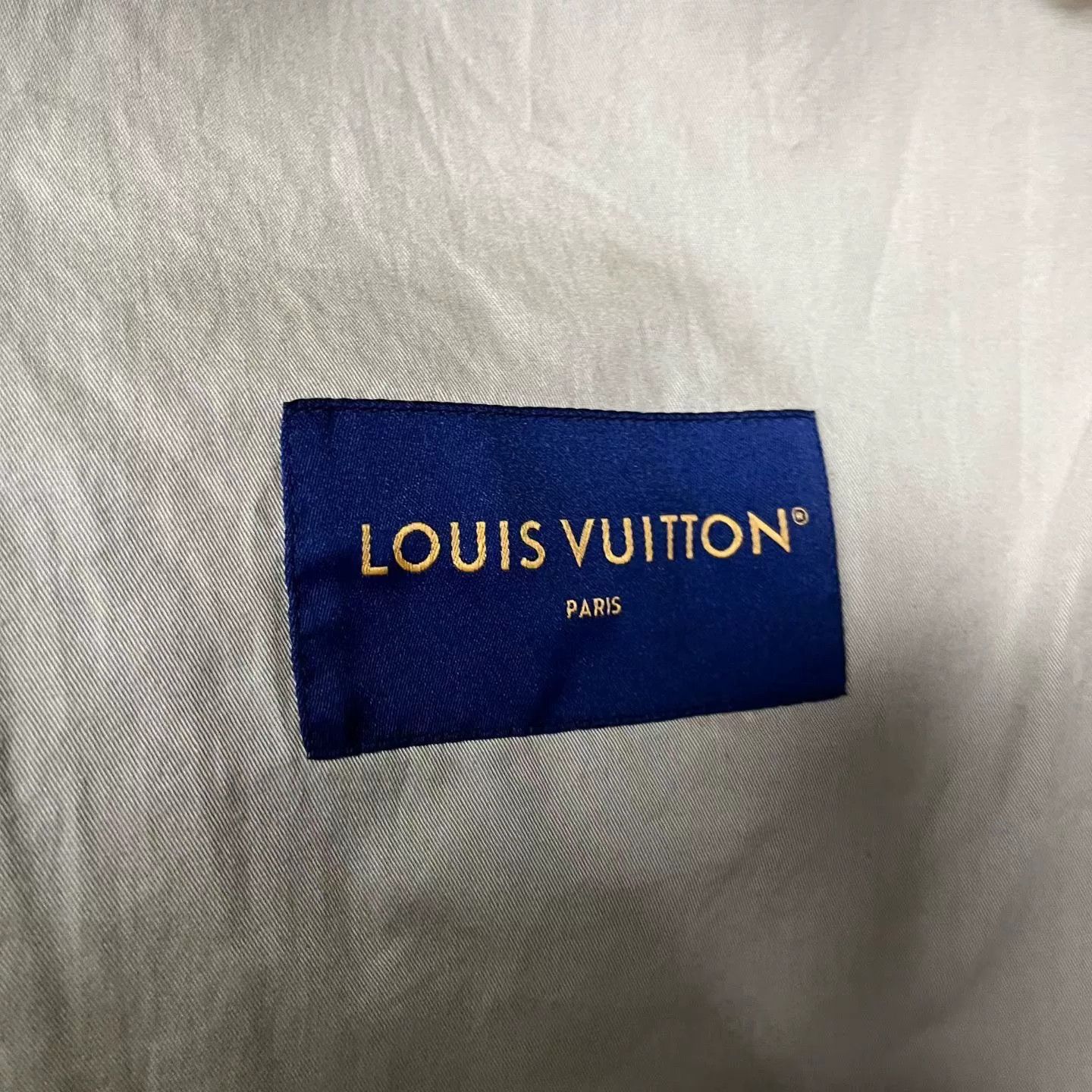 Louis Vuitton Louis Vuitton Beige Light Jacket l Men Size US L / EU 52-54 / 3 - 3 Thumbnail
