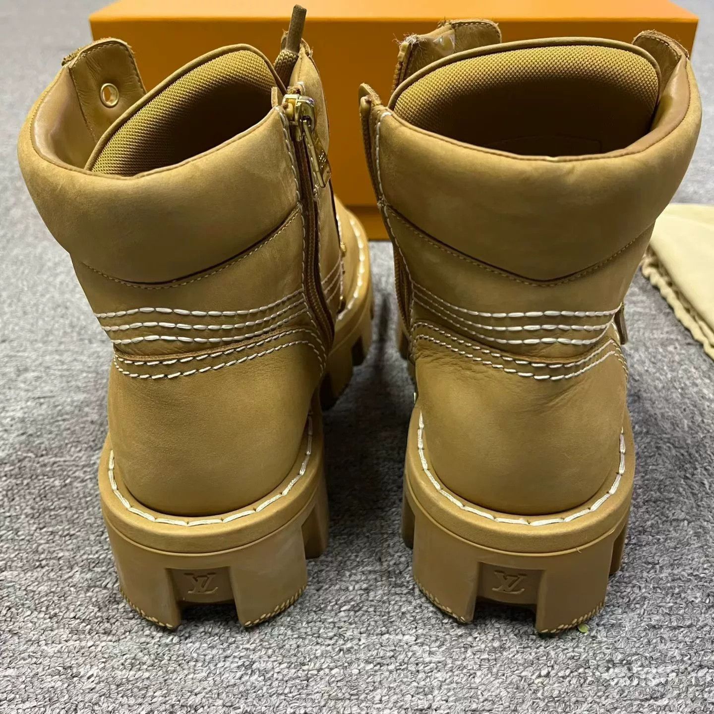 Louis Vuitton Louis Vuitton Brown Boots 9.5 Men Size US 9.5 / EU 42-43 - 4 Thumbnail