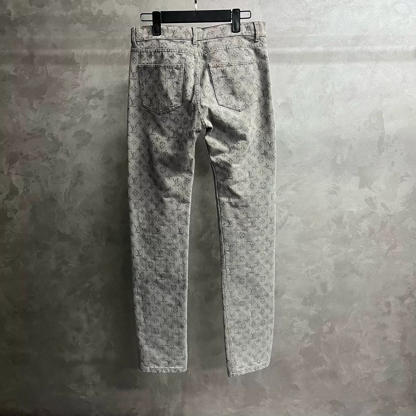 Louis Vuitton Louis Vuitton Casual Denim Gray Denim Jeans 28 Men Size US 28 / EU 44 - 2 Thumbnail