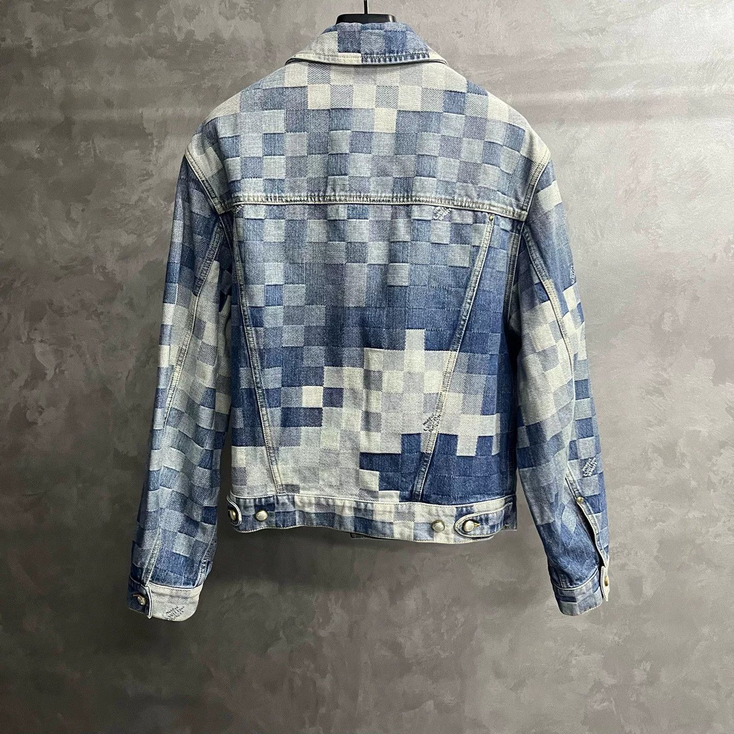 Louis Vuitton Louis Vuitton Printed Blue Light Jacket l Men Size US L / EU 52-54 / 3 - 2 Thumbnail