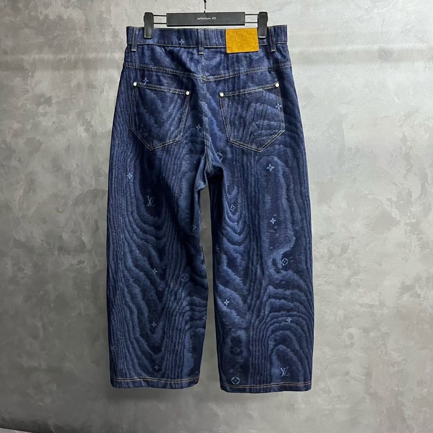 Louis Vuitton Louis Vuitton Printed Blue Denim Jeans 28 Men Size US 28 / EU 44 - 2 Thumbnail