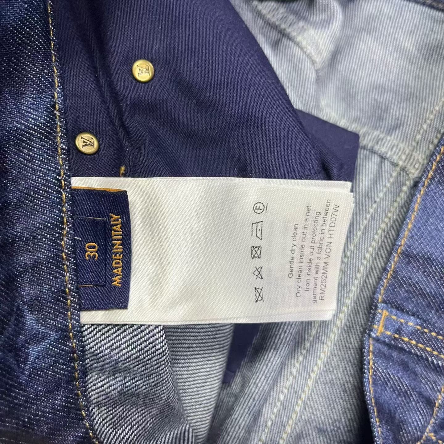 Louis Vuitton Louis Vuitton Printed Blue Denim Jeans 28 Men Size US 28 / EU 44 - 5 Thumbnail