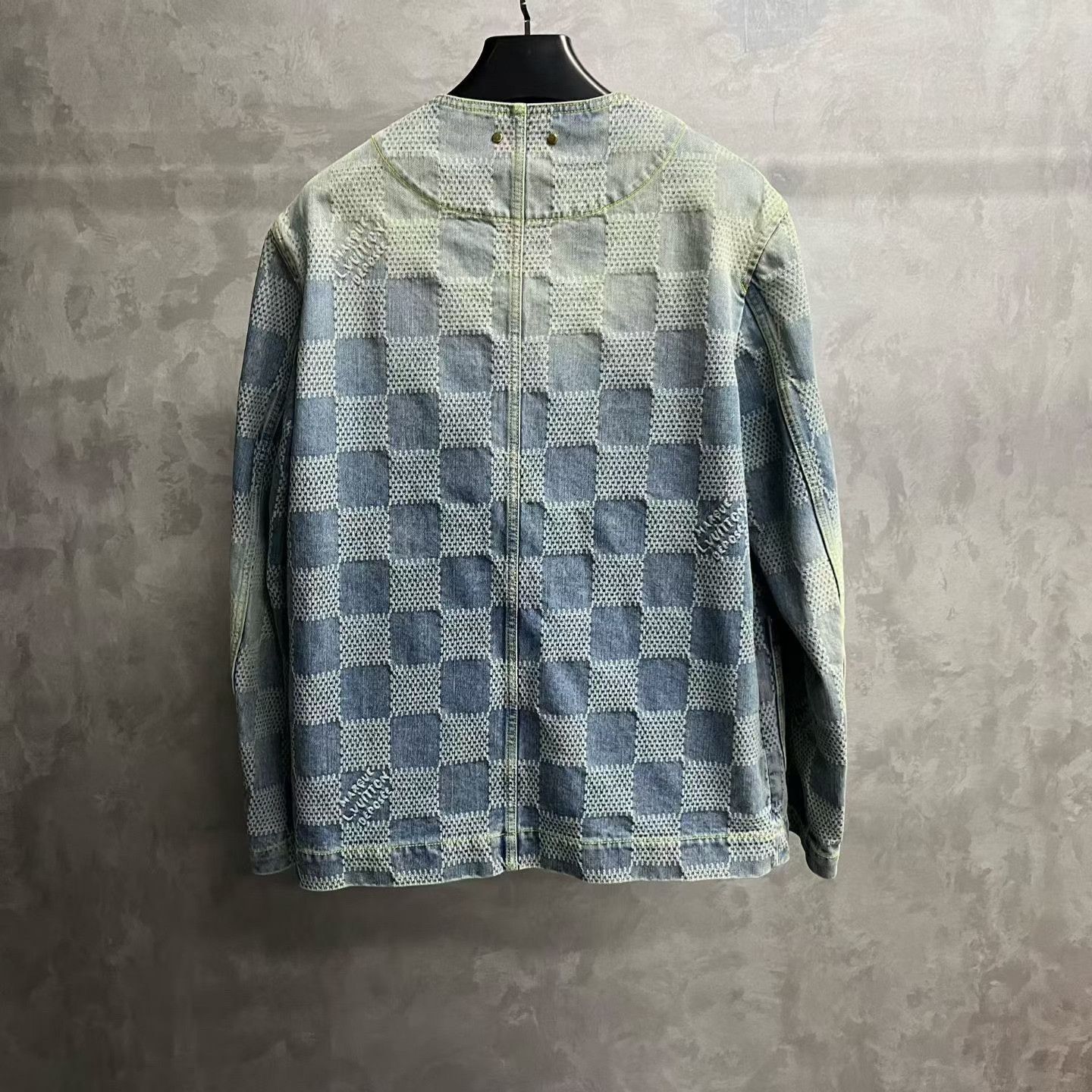 Louis Vuitton Louis Vuitton Plaid Blue Light Jacket xxs Men Size US XXS / EU 40 - 2 Thumbnail