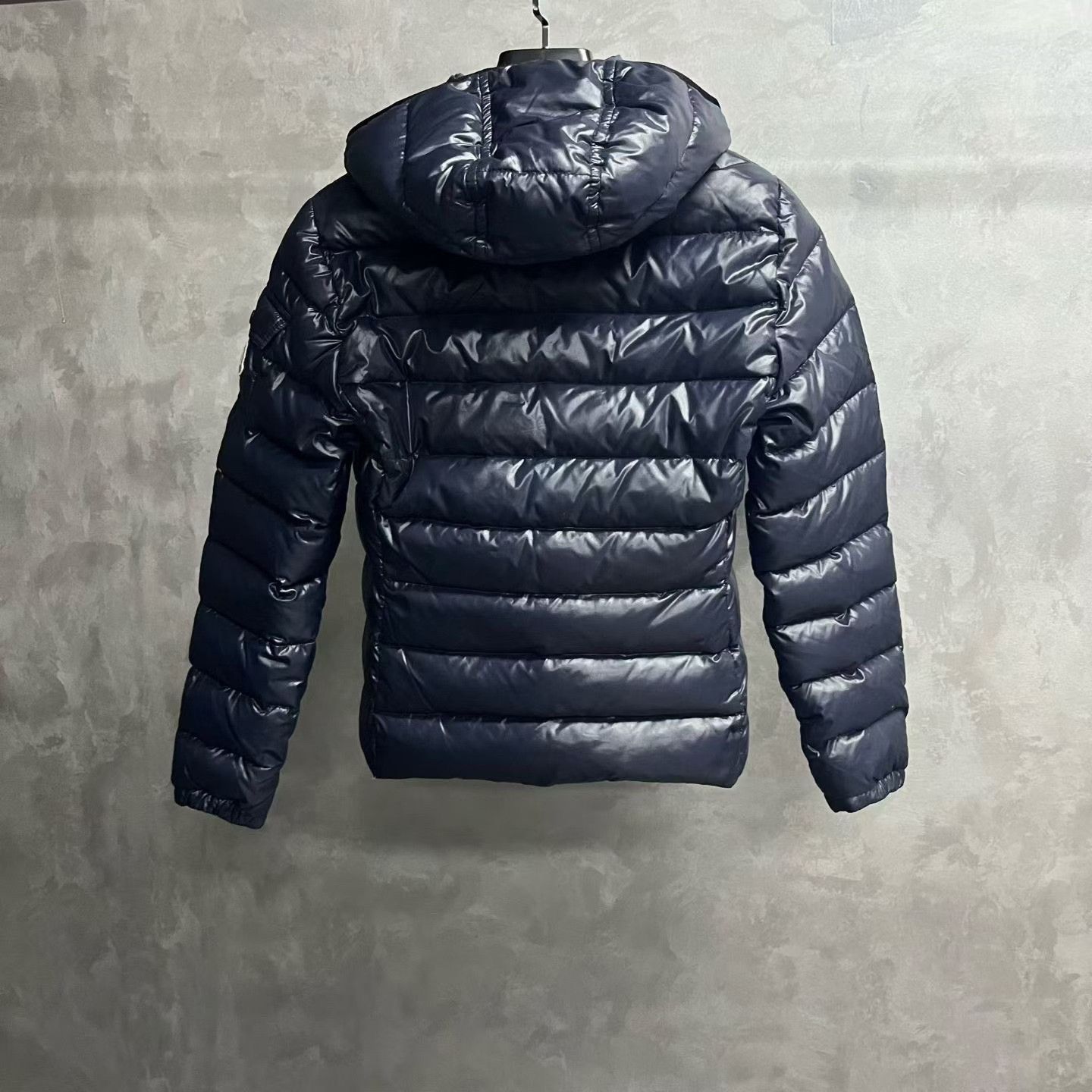 Moncler Moncler Thermal Cropped Blue Down Jacket us_2 Women Size XS / US 0-2 / IT 36-38 - 2 Thumbnail