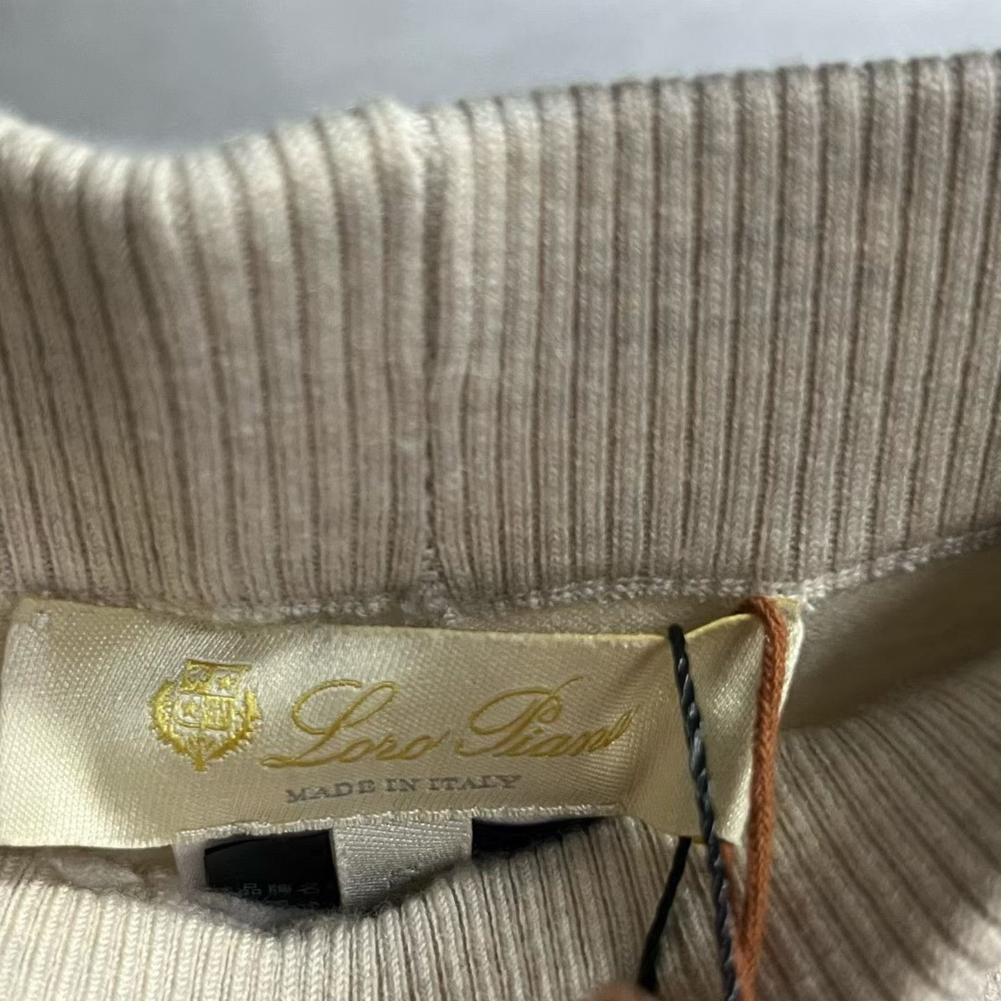 Loro Piana Loro Piana Long Beige Pants 26 Women Size 26" / US 2 / IT 38 - 3 Thumbnail