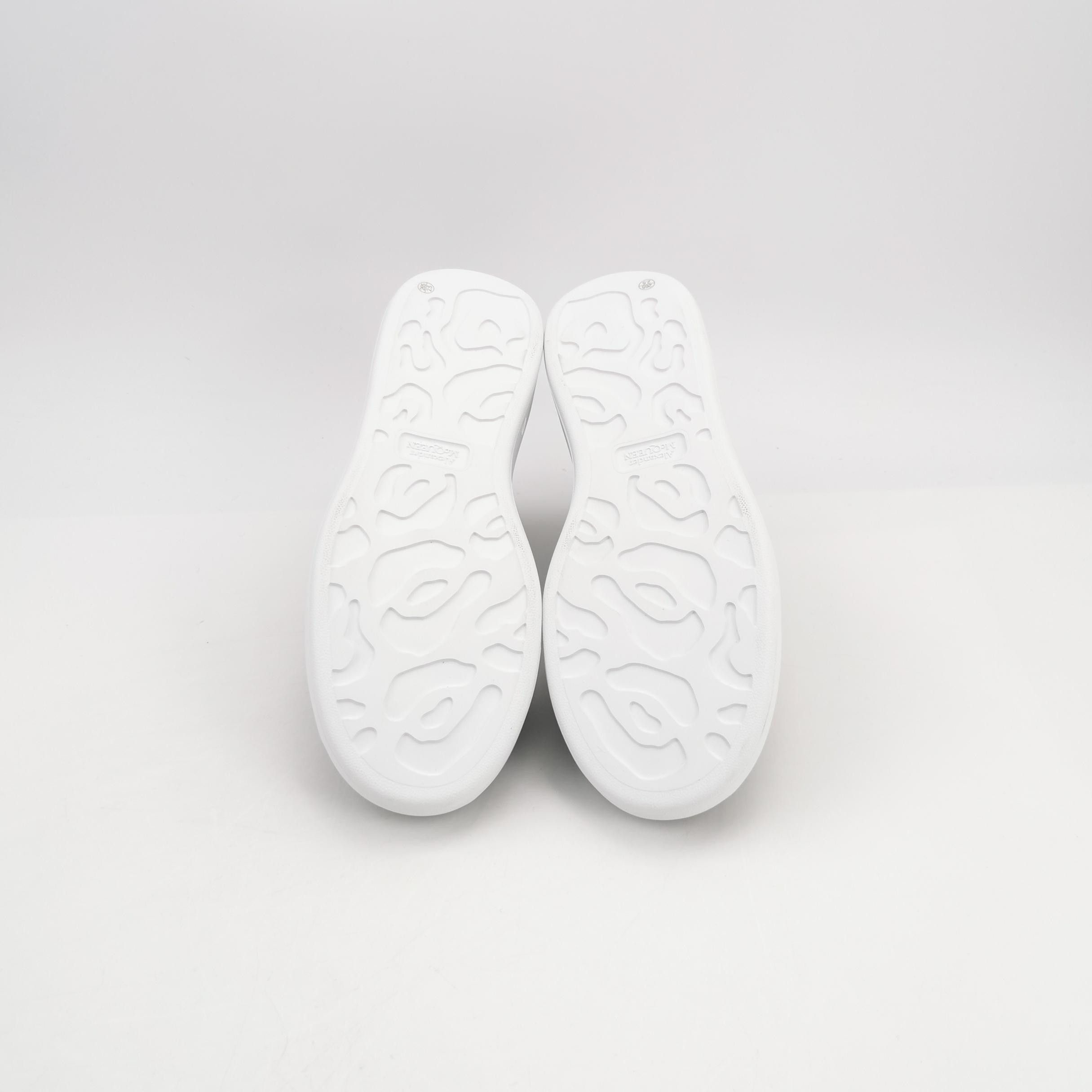 Alexander McQueen Alexander McQueen Studded Leather Sneakers 43.5 Size US 10 / EU 43 - 6 Thumbnail