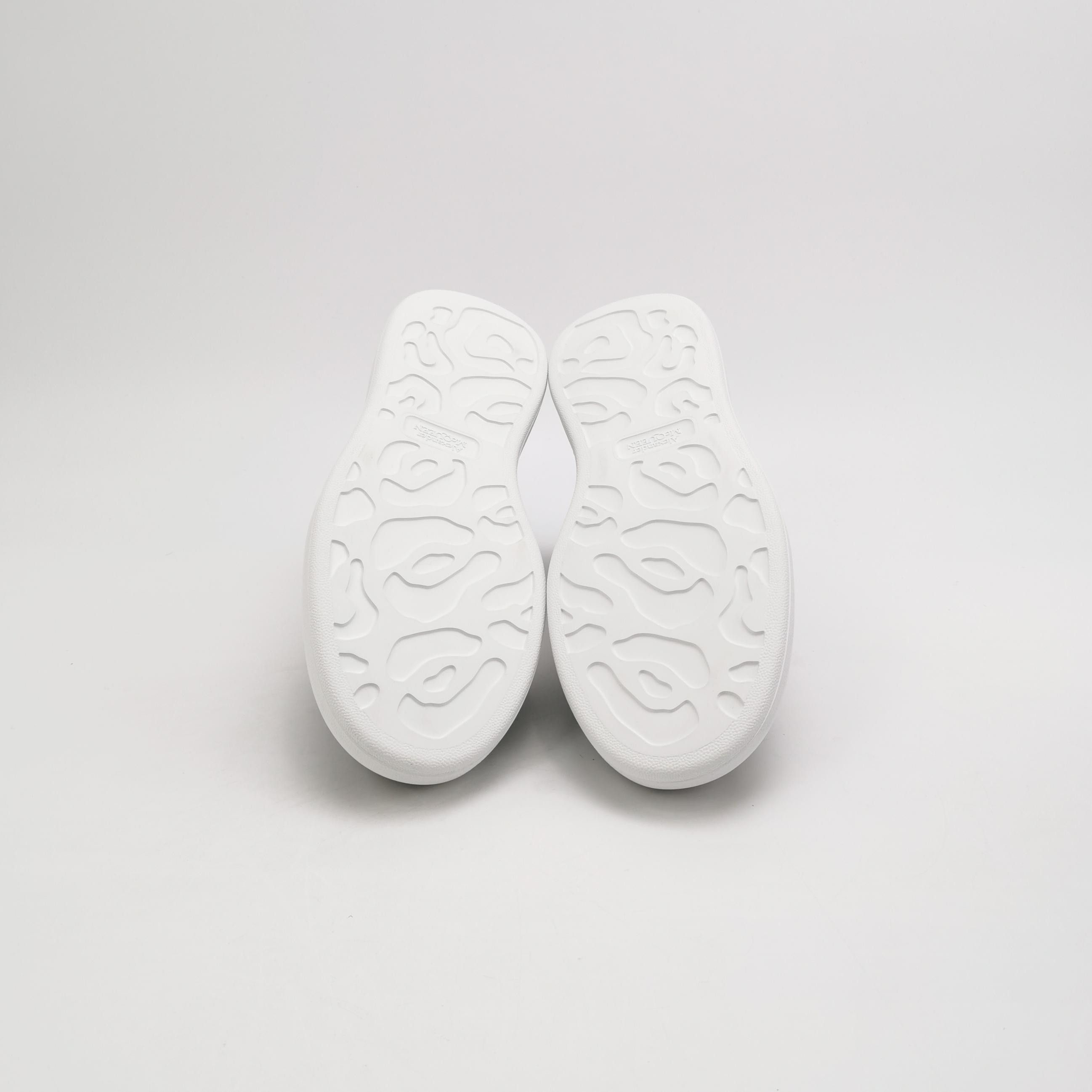 Alexander McQueen Alexander McQueen Studded Oversized Sneakers 43 Size US 10 / EU 43 - 6 Thumbnail