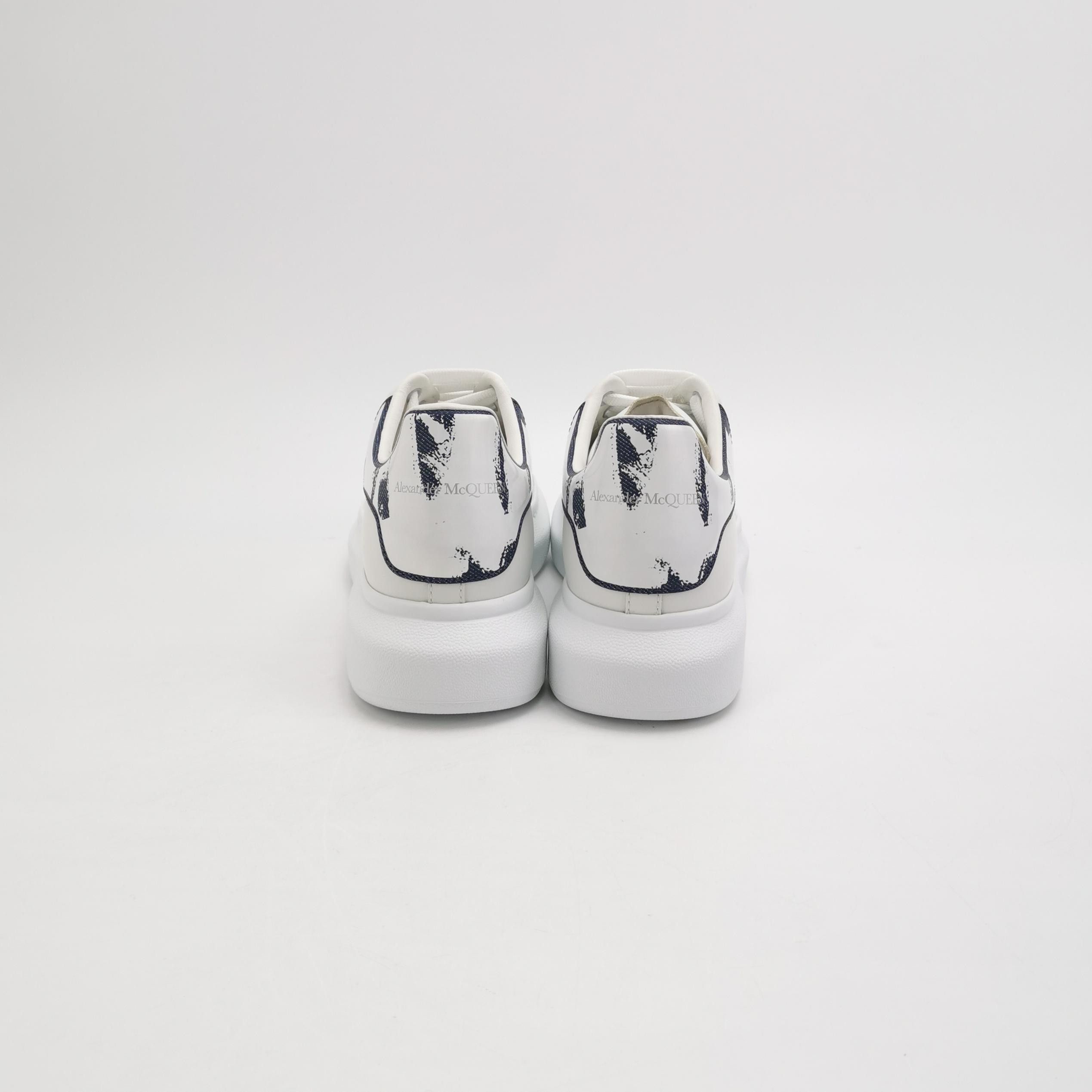 Alexander McQueen Alexander McQueen Graphic Heel Oversized Sneakers 39 Size US 6 / EU 39 - 5 Thumbnail