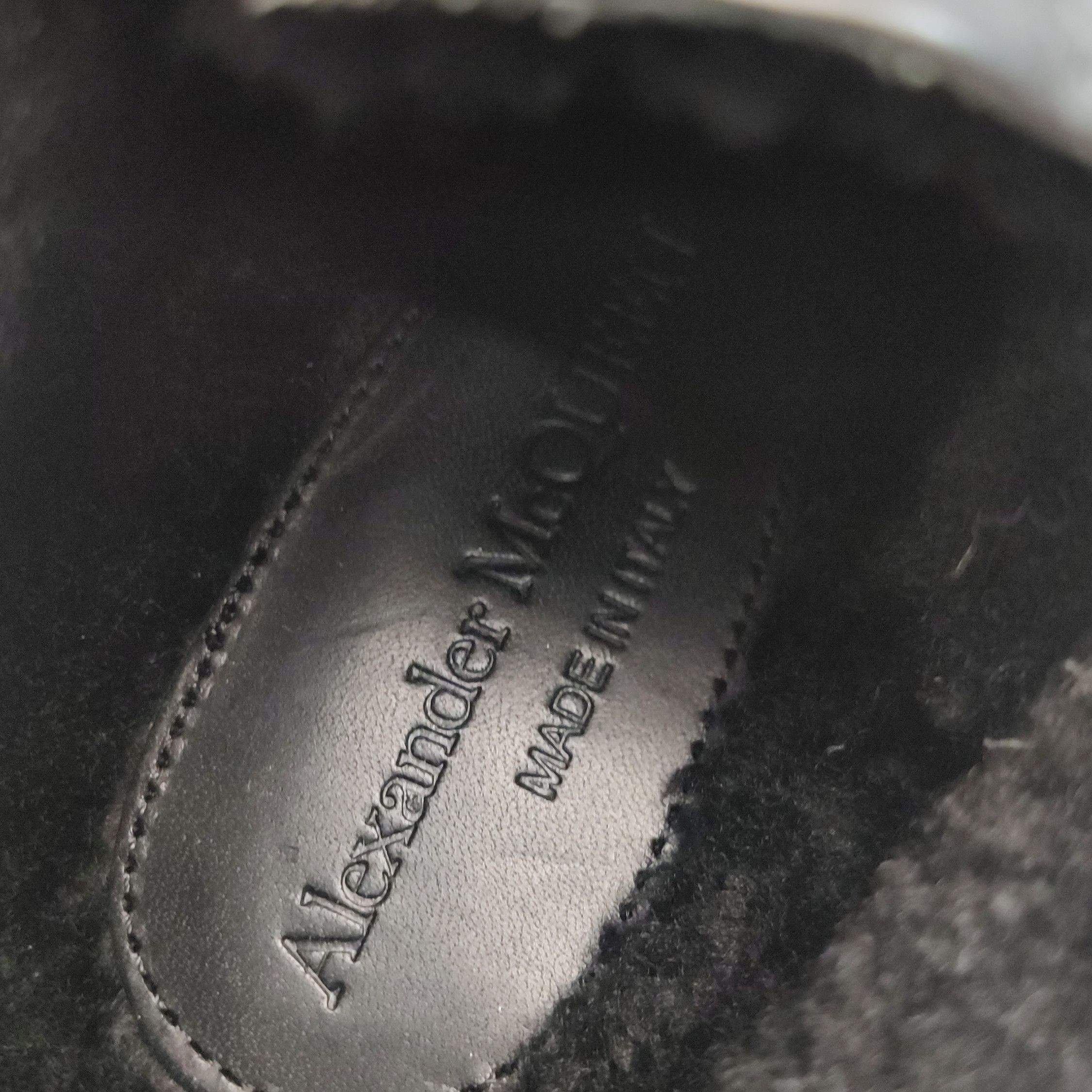 Alexander McQueen Alexander McQueen Wool Trim Low-Top Sneakers 42 Size US 9 / EU 42 - 11 Thumbnail