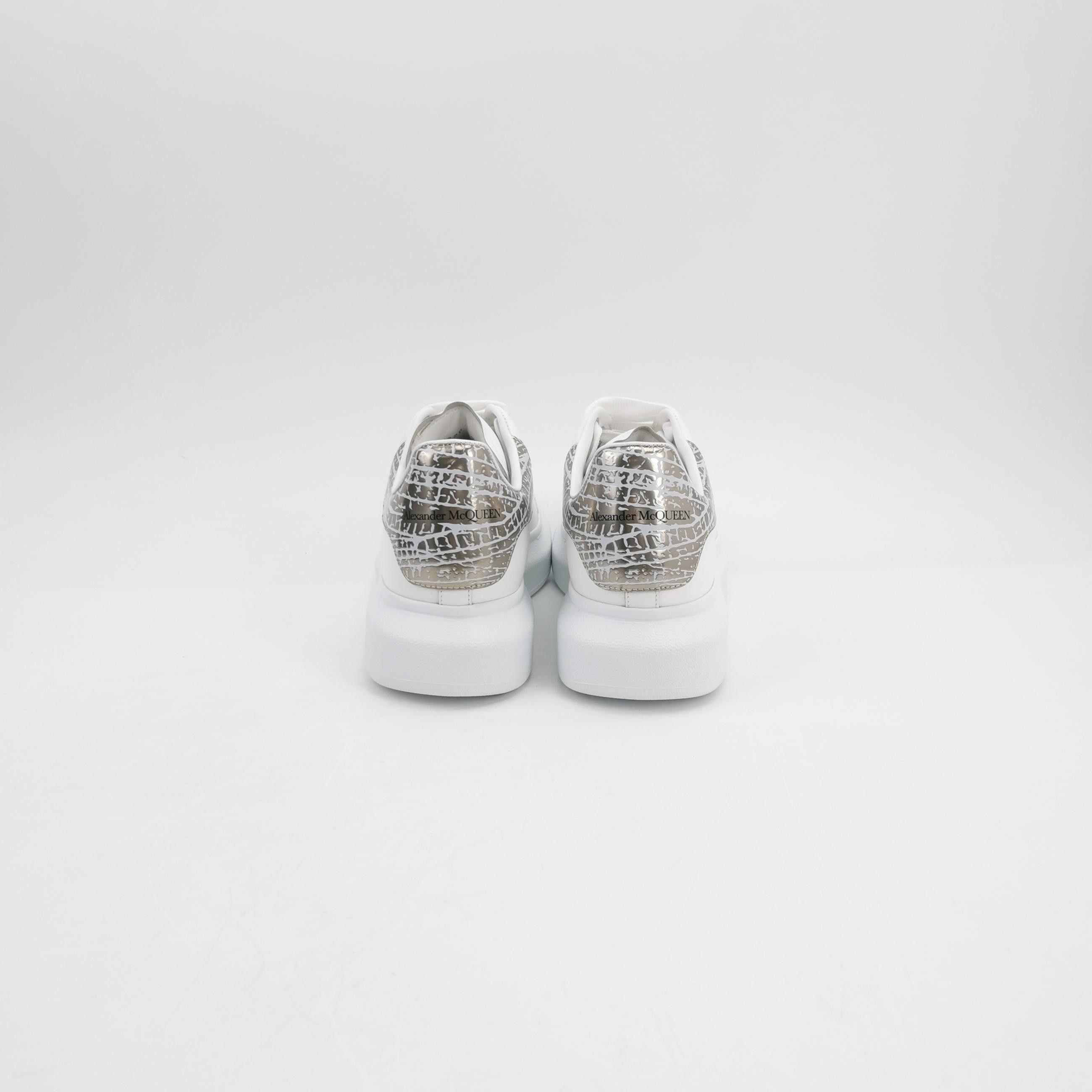 Alexander McQueen Alexander McQueen Silver Heel Oversized Sneakers 39 Size US 6 / EU 39 - 5 Thumbnail