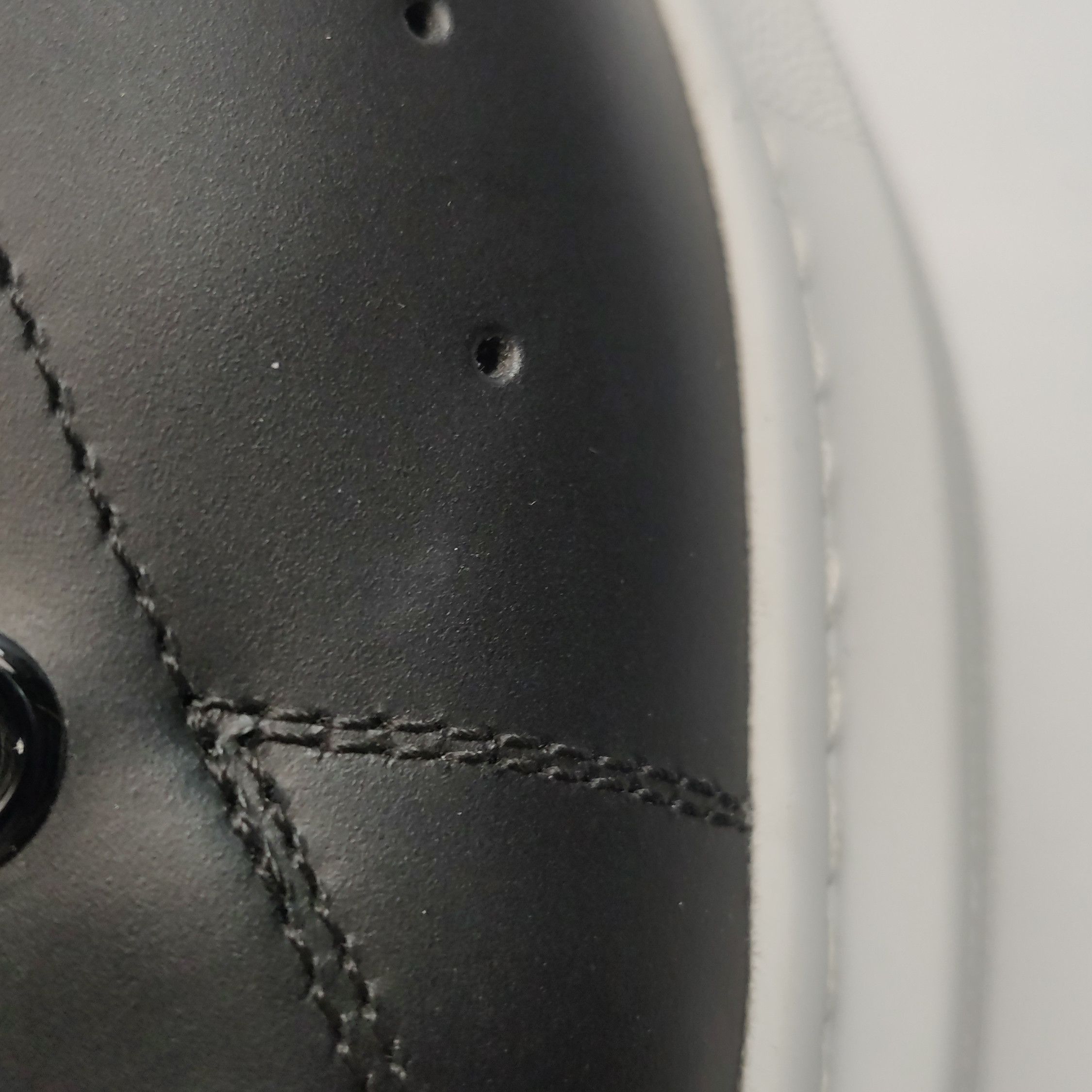 Alexander McQueen Alexander McQueen Studded Oversized Sneakers 43 Size US 10 / EU 43 - 8 Thumbnail