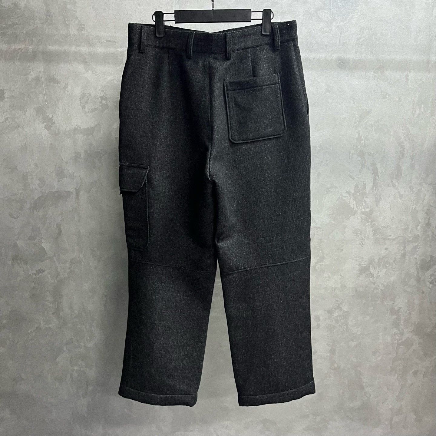 Louis Vuitton Louis Vuitton Casual Gray Casual Pants 28 Men Size US 28 / EU 44 - 2 Thumbnail