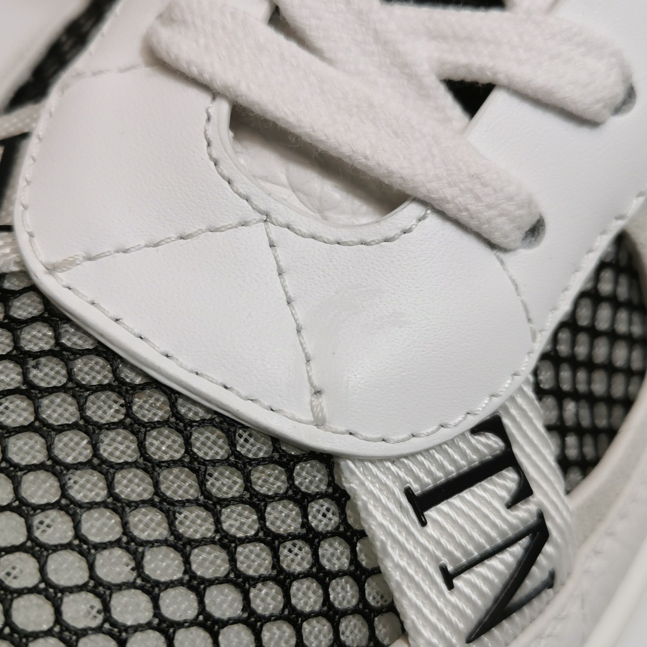 Valentino Valentino VL7N Logo Low-Top Sneakers 41 Size US 8 / EU 41 - 9 Thumbnail