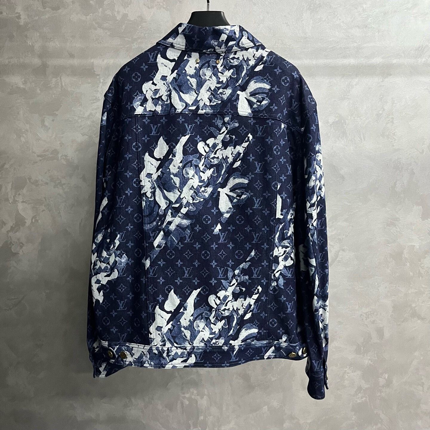 Louis Vuitton Louis Vuitton Retro Blue Light Jacket l Men Size US L / EU 52-54 / 3 - 2 Thumbnail