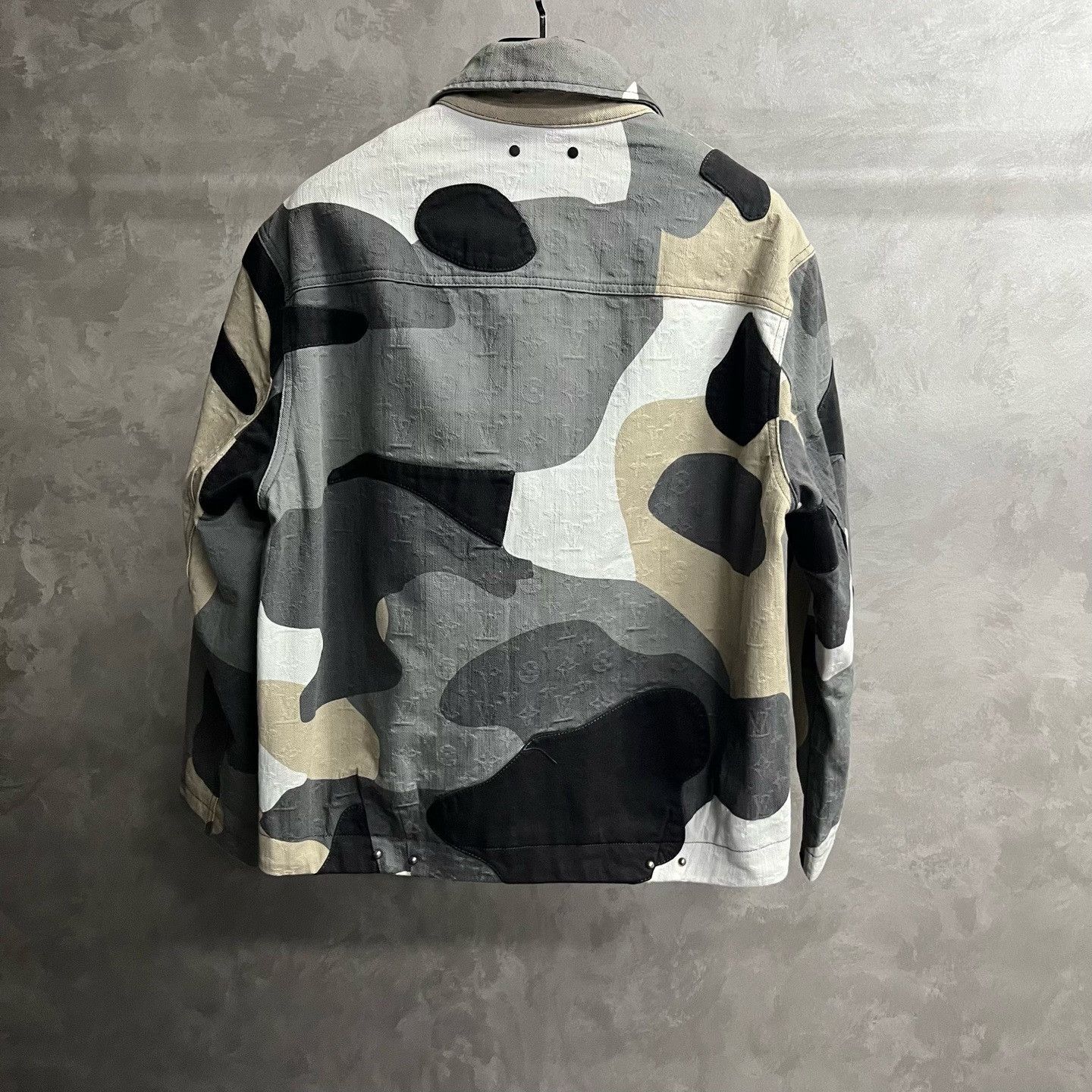 Louis Vuitton Louis Vuitton Denim Graphic Multi Light Jacket xxs Men Size US XXS / EU 40 - 2 Thumbnail
