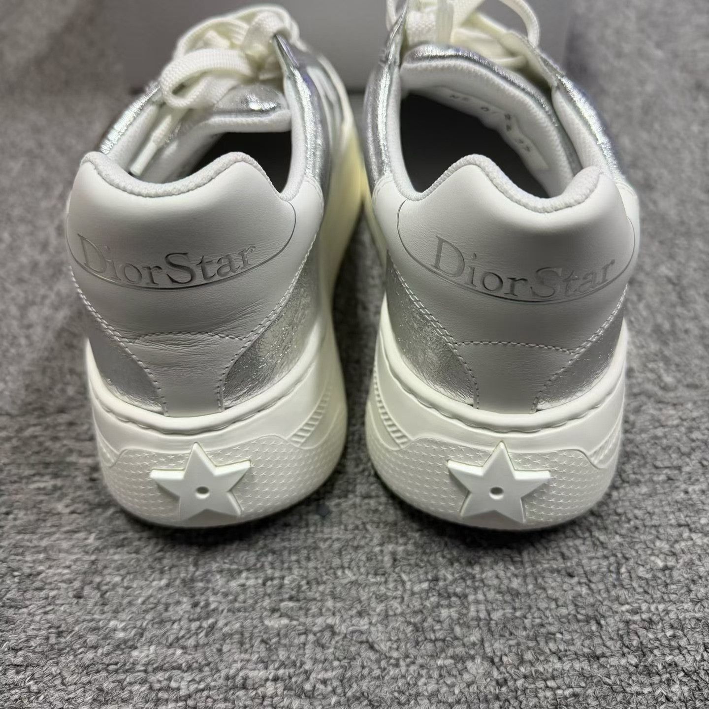 Dior Dior Leather Graphic Silver Lowtop Sneakers us_7 Women Size US 7 / IT 37 - 3 Thumbnail