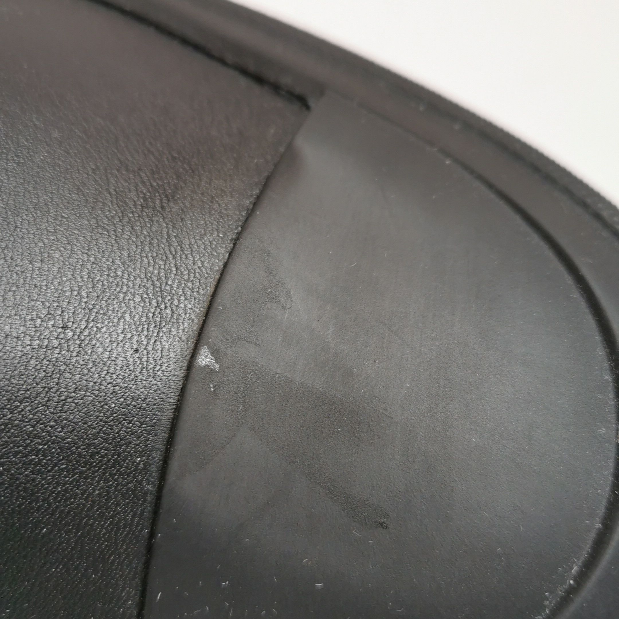 Alexander McQueen Alexander McQueen Black Leather Slip-On Sneakers 40 Size US 7 / EU 40 - 8 Thumbnail