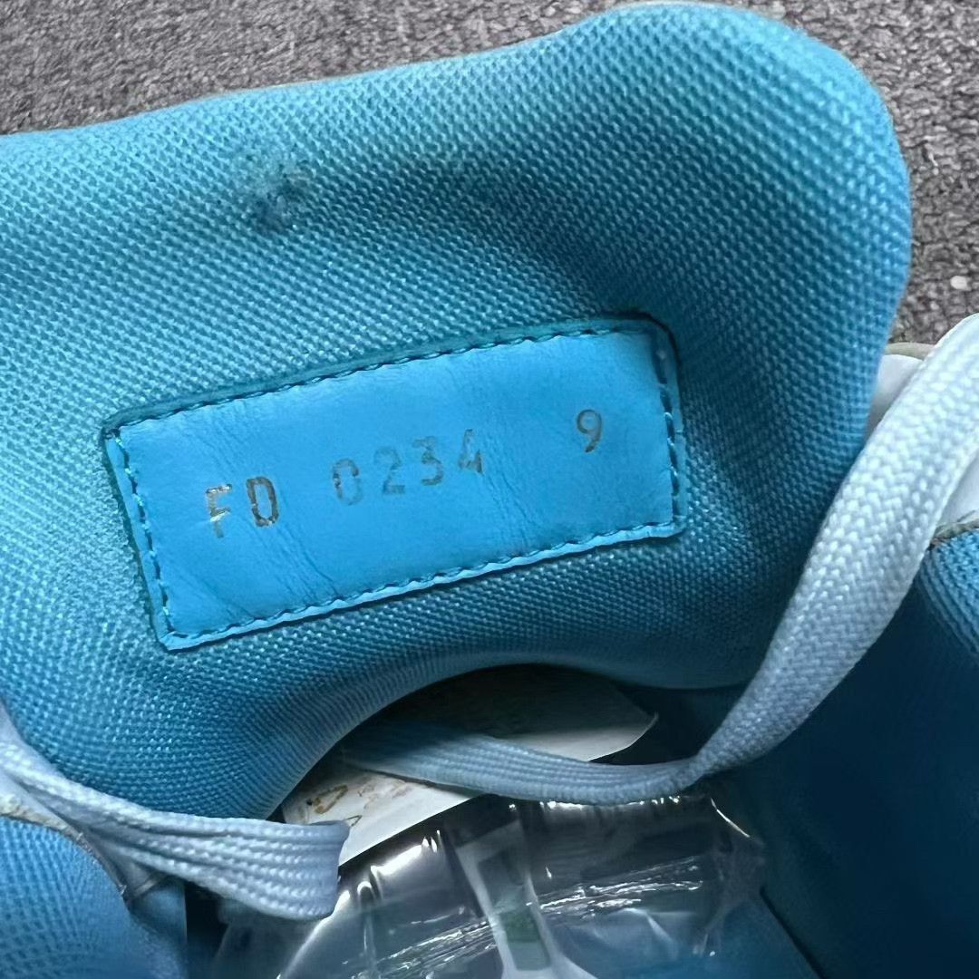 Louis Vuitton Louis Vuitton Blue Lowtop Sneakers 10 Men Size US 10 / EU 43 - 4 Thumbnail