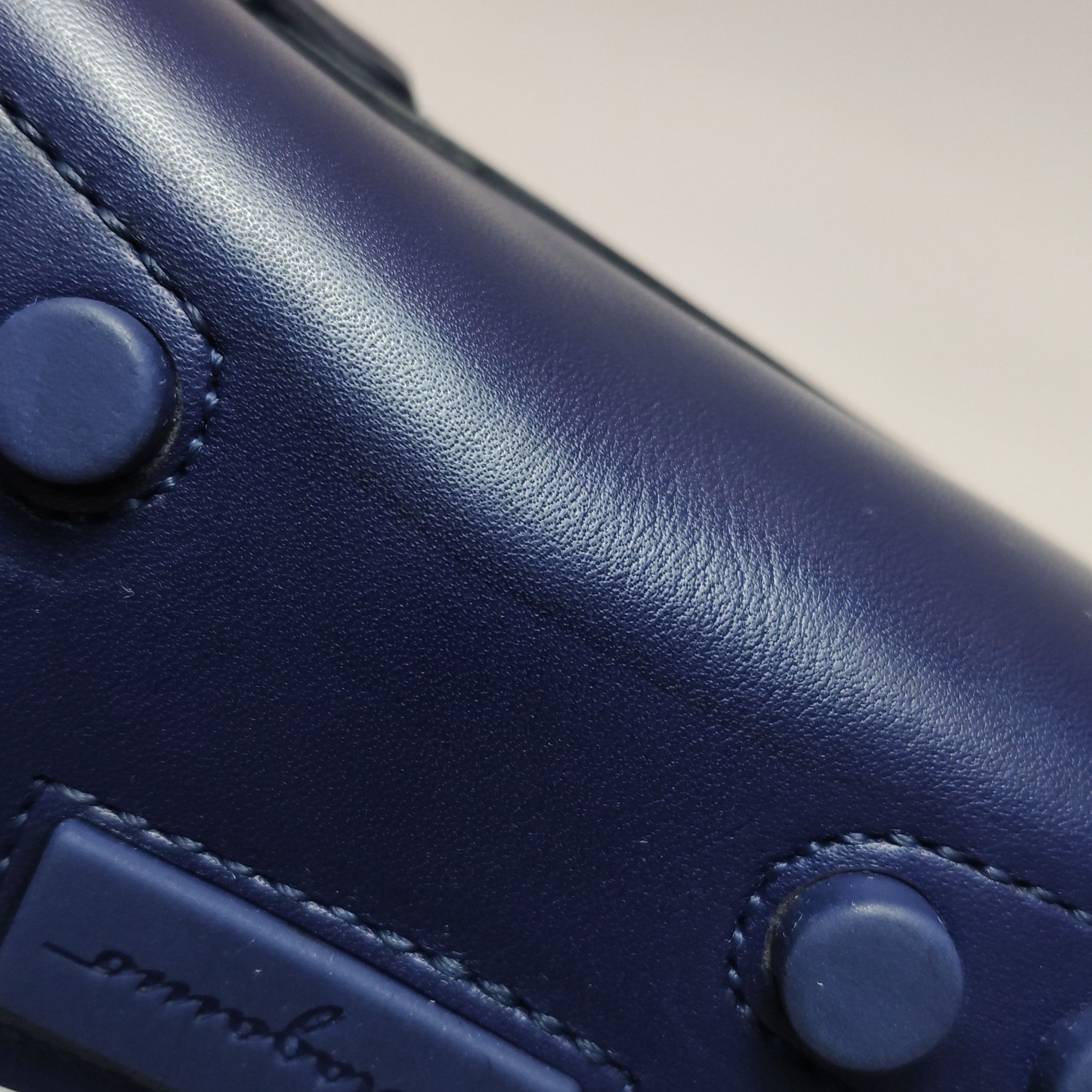 Salvatore Ferragamo Salvatore Ferragamo Blue Leather Driving Shoes 41.5 Size US 8 / EU 41 - 9 Thumbnail