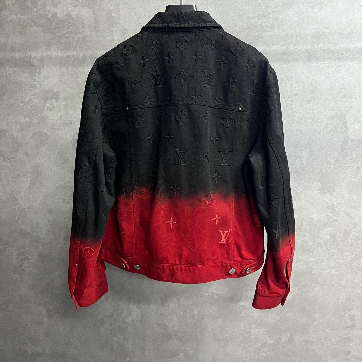 Louis Vuitton Louis Vuitton Casual Gradient Multi Light Jacket xs Men Size US XS / EU 42 / 0 - 2 Thumbnail