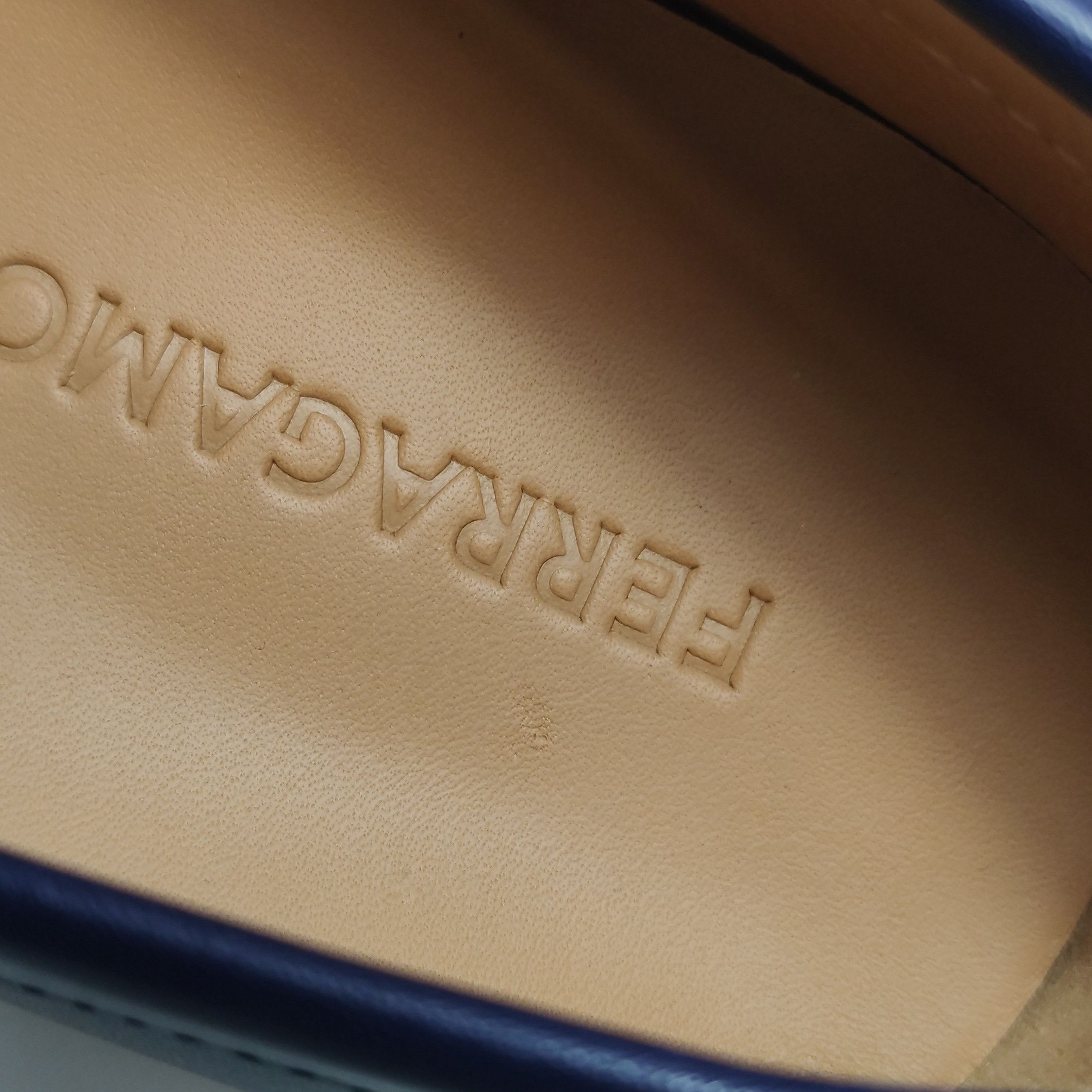 Salvatore Ferragamo Salvatore Ferragamo Navy Leather Driving Shoes Size 8.5 Size US 8 / EU 41 - 10 Thumbnail