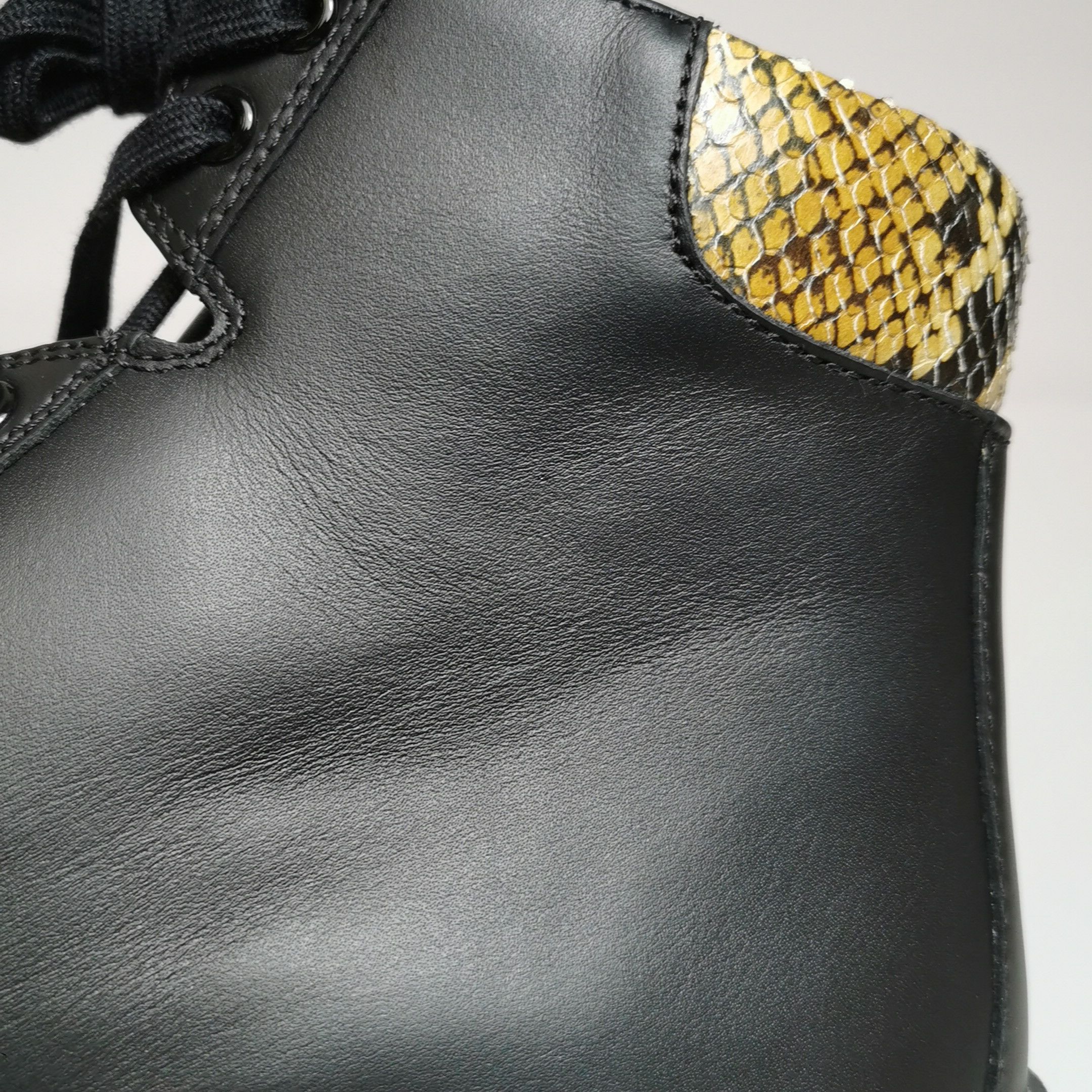 Bally Bally Snakeskin Trim Leather Hi-Top Sneakers 43 Size US 10 / EU 43 - 9 Thumbnail