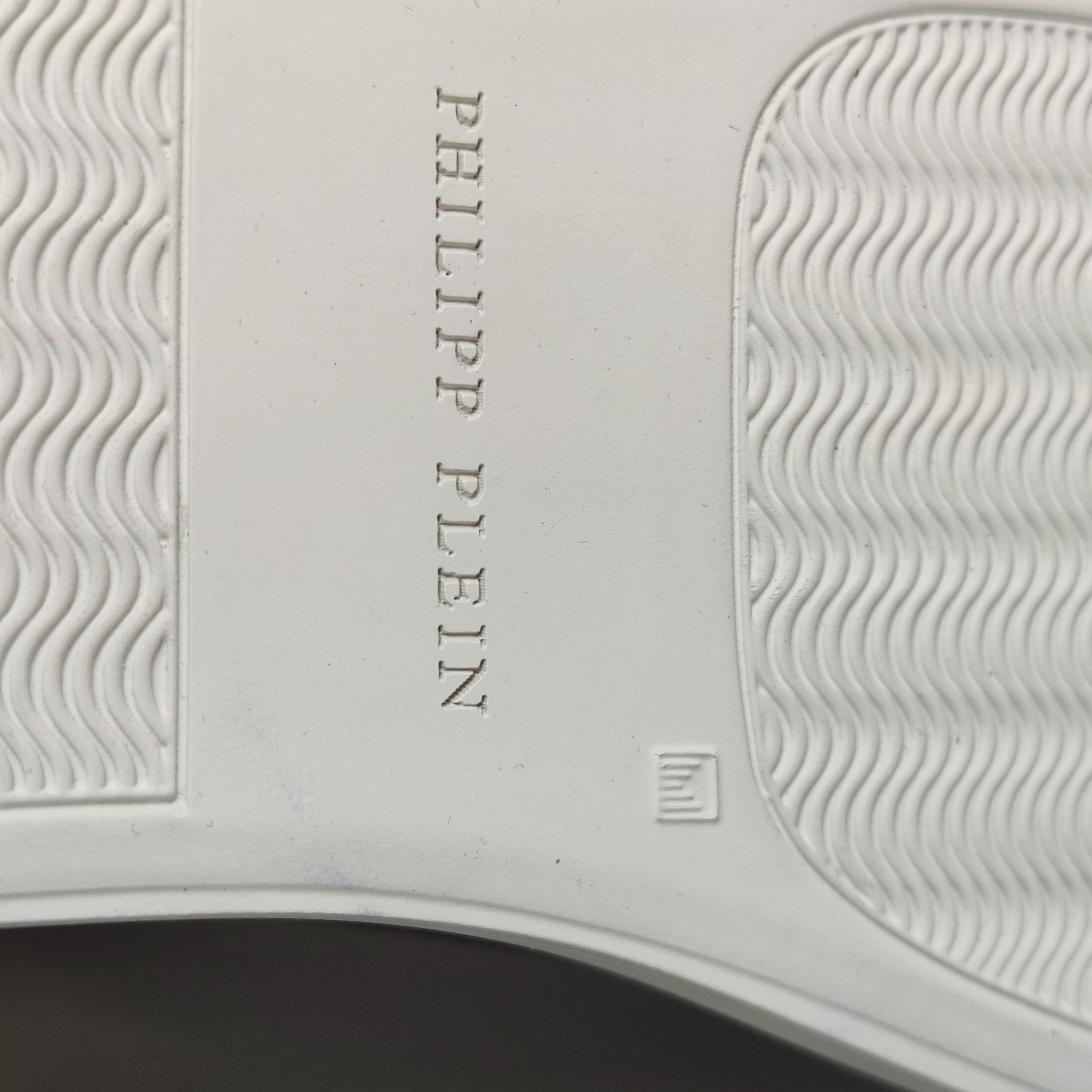 Philipp Plein Philipp Plein Logo Hardware High Top Sneakers EU 40.5 Size US 7 / EU 40 - 8 Thumbnail