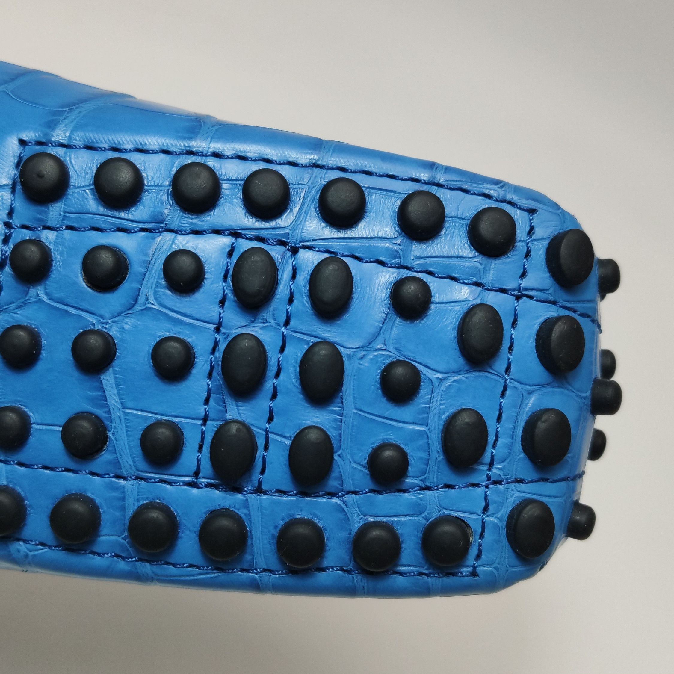 Tod's Tod's Blue Crocodile Embossed Gommino Loafers US 7 Size US 7 / EU 40 - 10 Thumbnail