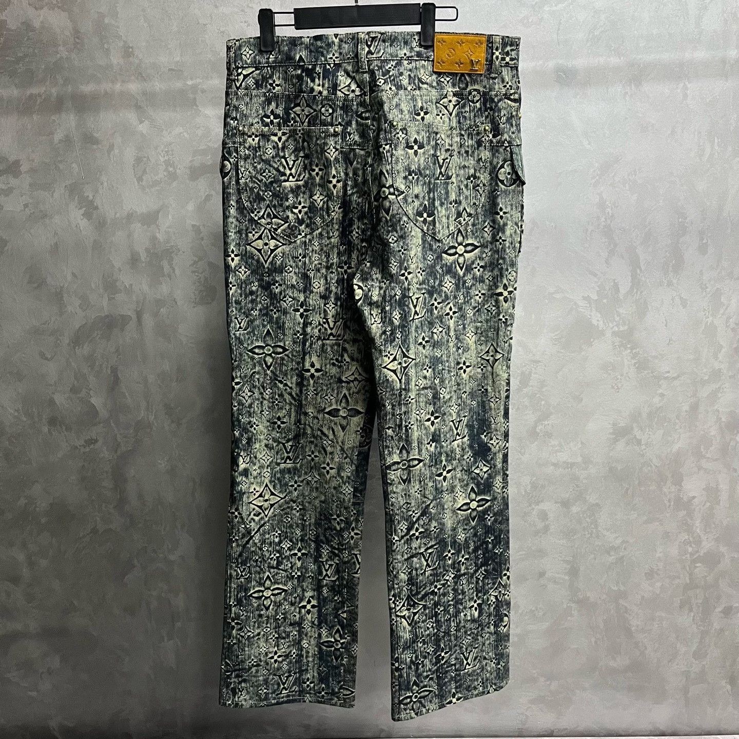 Louis Vuitton Louis Vuitton Casual Casual Pants 28 Men Size US 28 / EU 44 - 2 Thumbnail