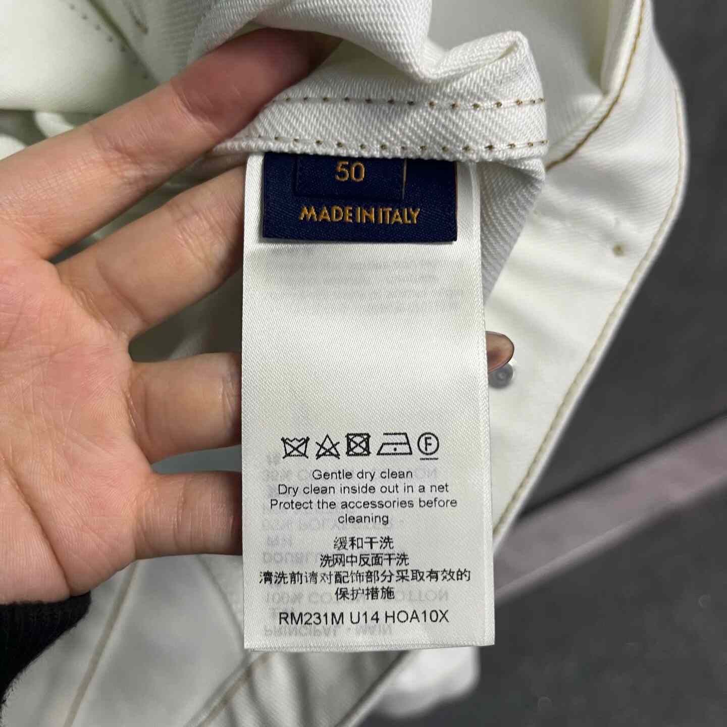 Louis Vuitton Louis Vuitton Casual Graphic White Light Jacket xs Men Size US XS / EU 42 / 0 - 4 Thumbnail