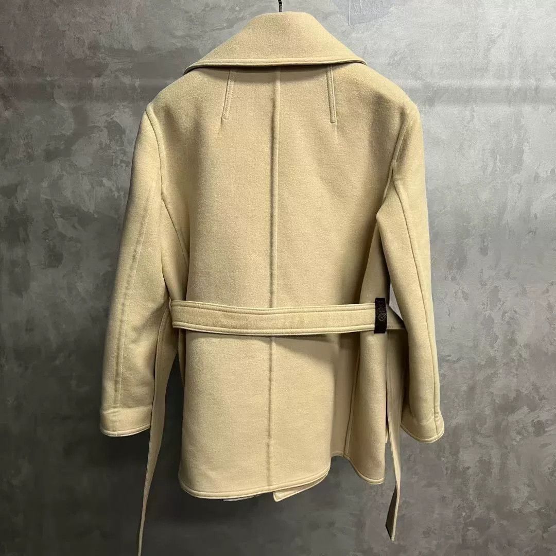 Louis Vuitton Louis Vuitton Brown Coat S Women Size S / US 4 / IT 40 - 2 Thumbnail