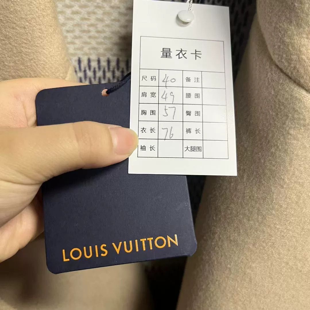 Louis Vuitton Louis Vuitton Brown Coat S Women Size S / US 4 / IT 40 - 5 Thumbnail