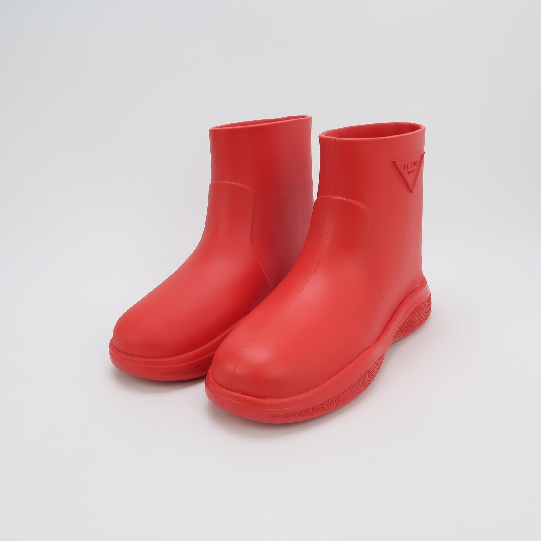 Prada Prada Red Triangle Logo Rubber Boots Size 41 Size US 8 / EU 41 - 3 Thumbnail