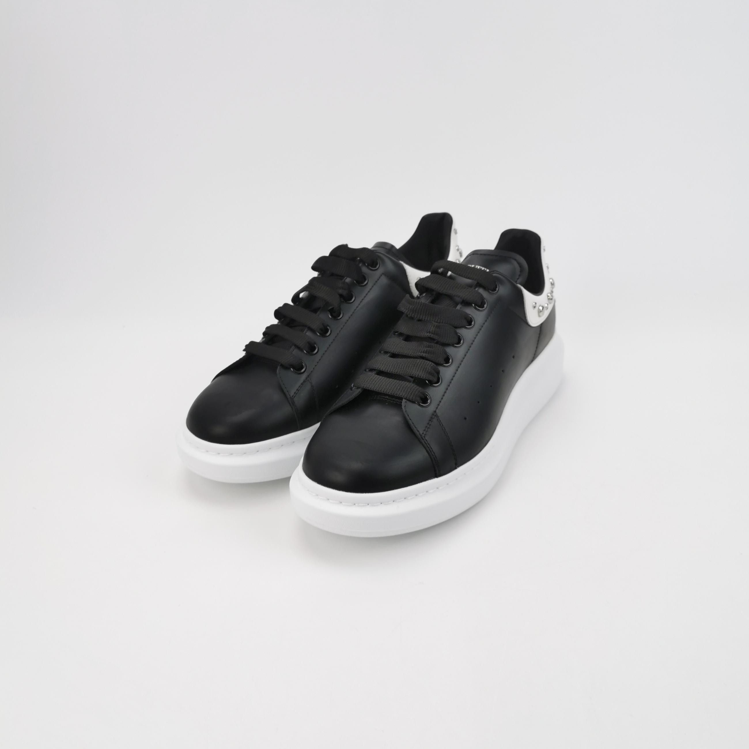 Alexander McQueen Alexander McQueen Studded Leather Oversized Sneakers EU 43 Size US 10 / EU 43 - 3 Thumbnail