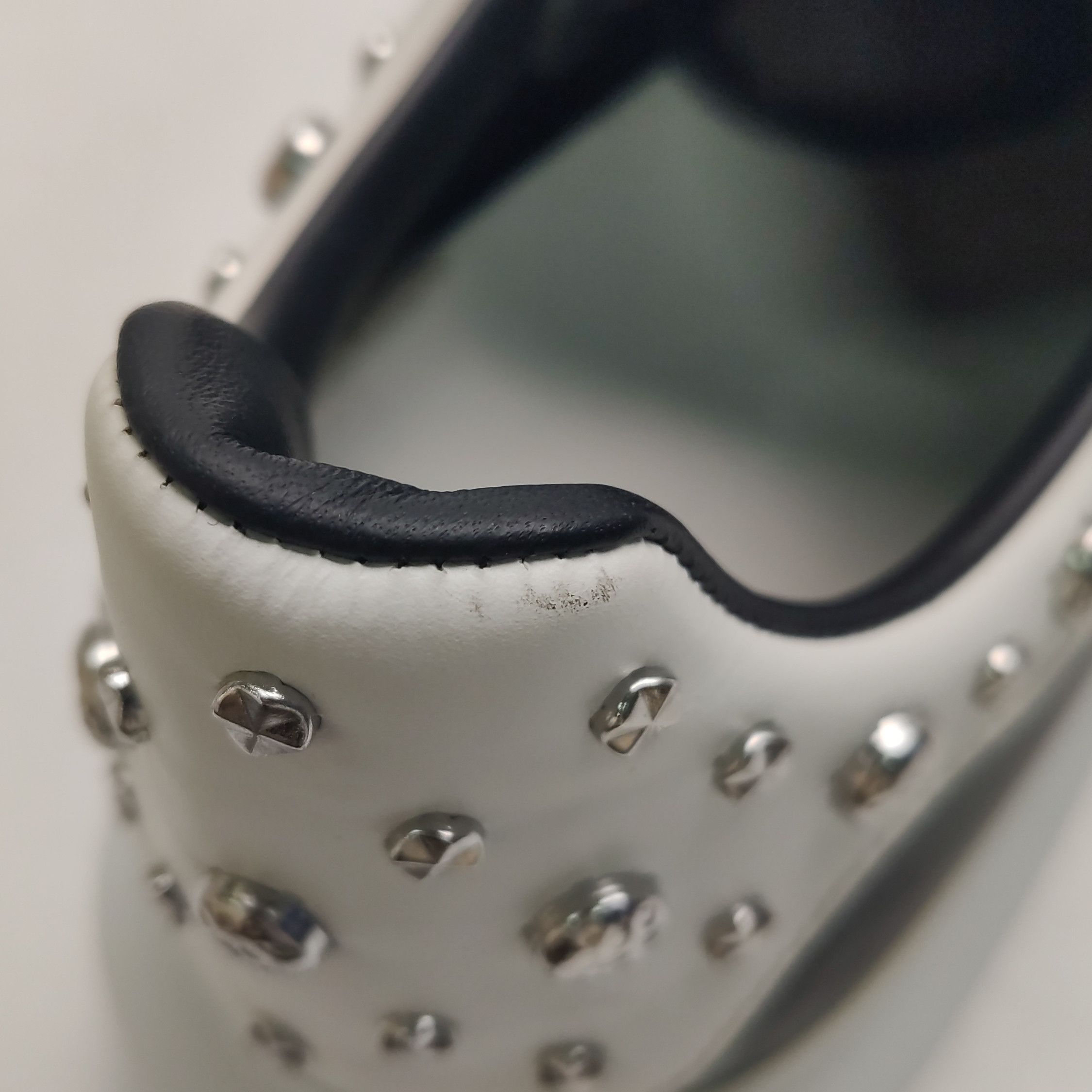 Alexander McQueen Alexander McQueen Studded Leather Oversized Sneakers EU 43 Size US 10 / EU 43 - 10 Thumbnail