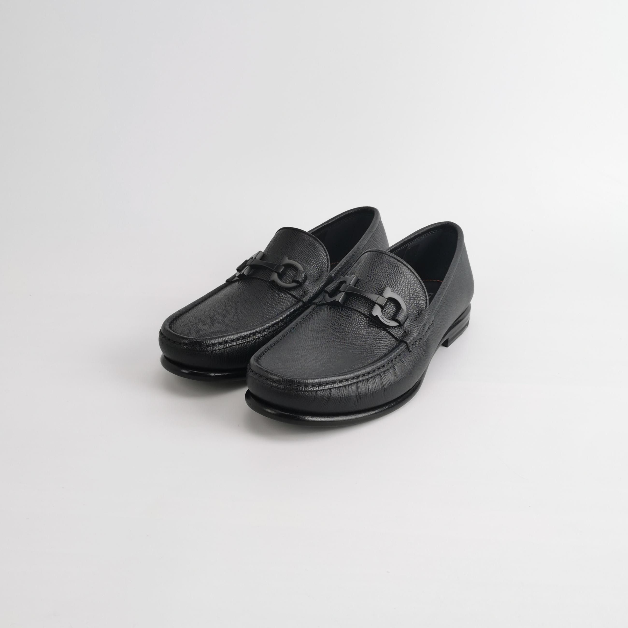 Salvatore Ferragamo Salvatore Ferragamo Crown Gancini Loafers Size 41 Size US 8 / EU 41 - 3 Thumbnail