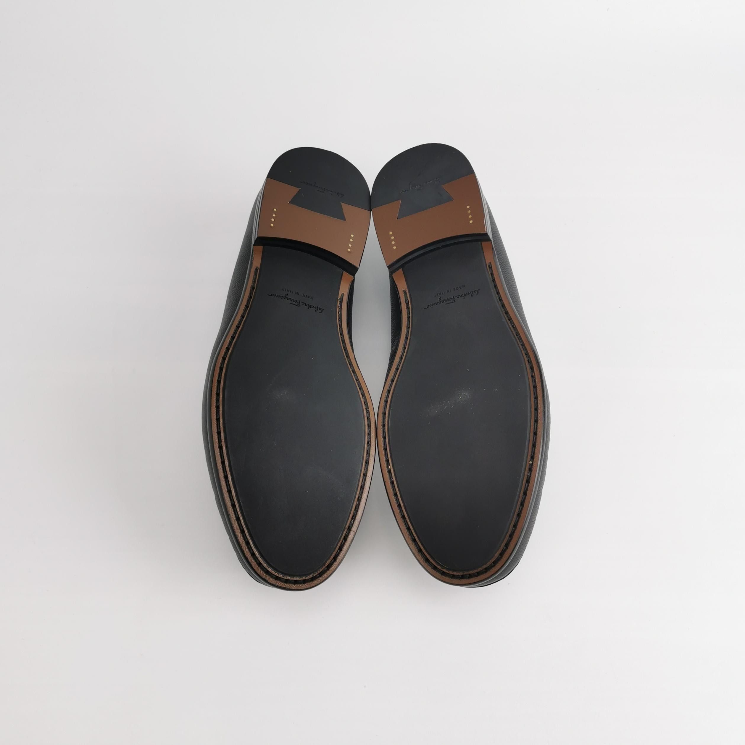Salvatore Ferragamo Salvatore Ferragamo Crown Gancini Loafers Size 41 Size US 8 / EU 41 - 6 Thumbnail