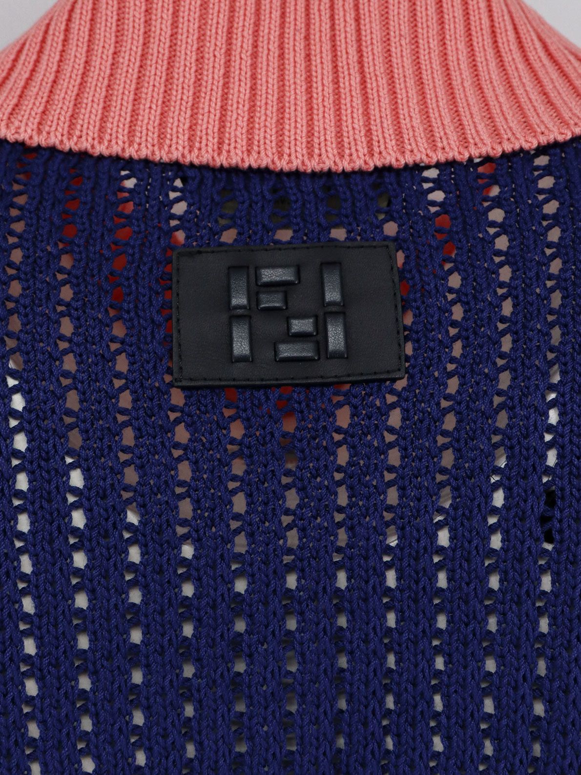 Fendi Fendi Cotton sweater with contrasting collar Tag Size IT 48 Men - USA Tariffs Included Size US M / EU 48-50 / 2 - 3 Thumbnail