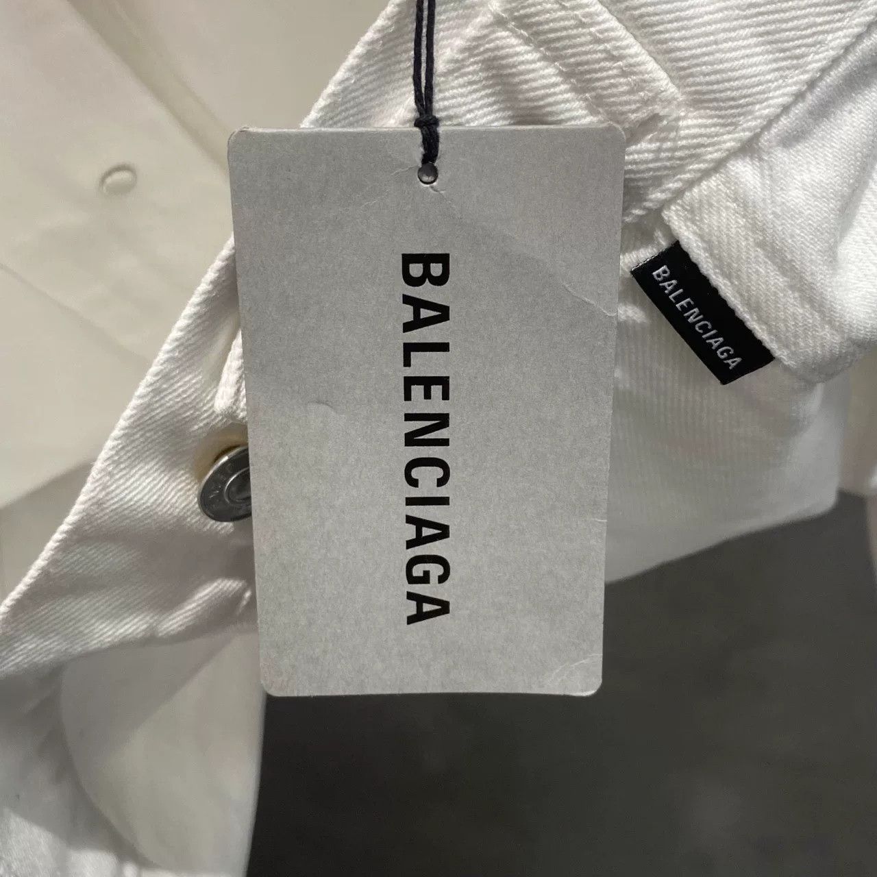 Balenciaga Balenciaga Retro Graphic White Light Jacket xs Men Size US XS / EU 42 / 0 - 3 Thumbnail