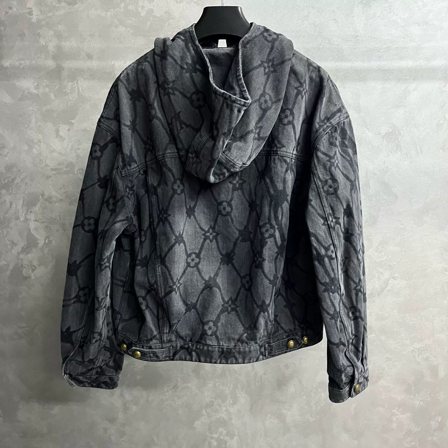 Louis Vuitton Louis Vuitton Retro Gray Light Jacket xxs Men Size US XXS / EU 40 - 2 Thumbnail