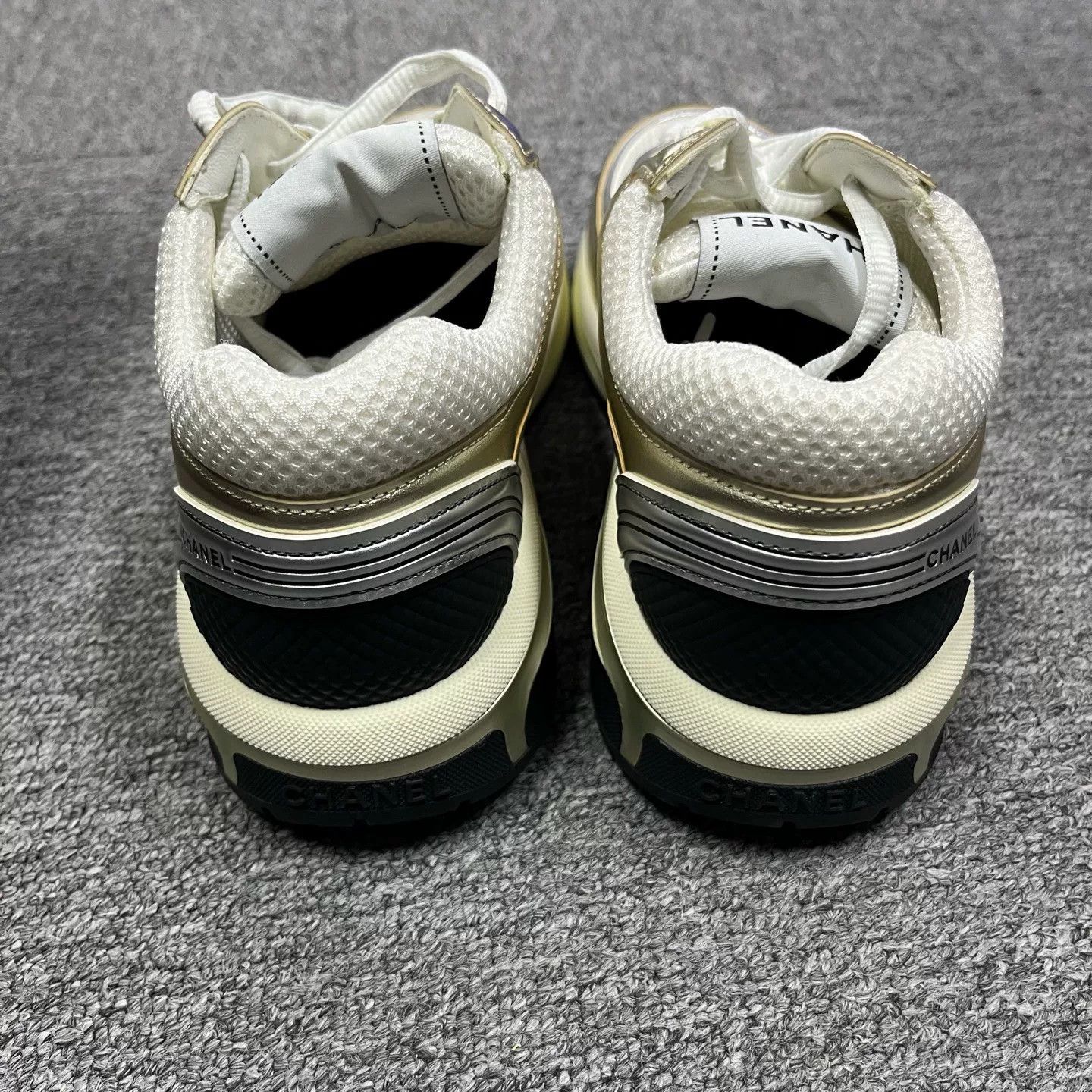Chanel Chanel Casual Gold Lowtop Sneakers us_5 Women Size US 5 / IT 35 - 3 Thumbnail