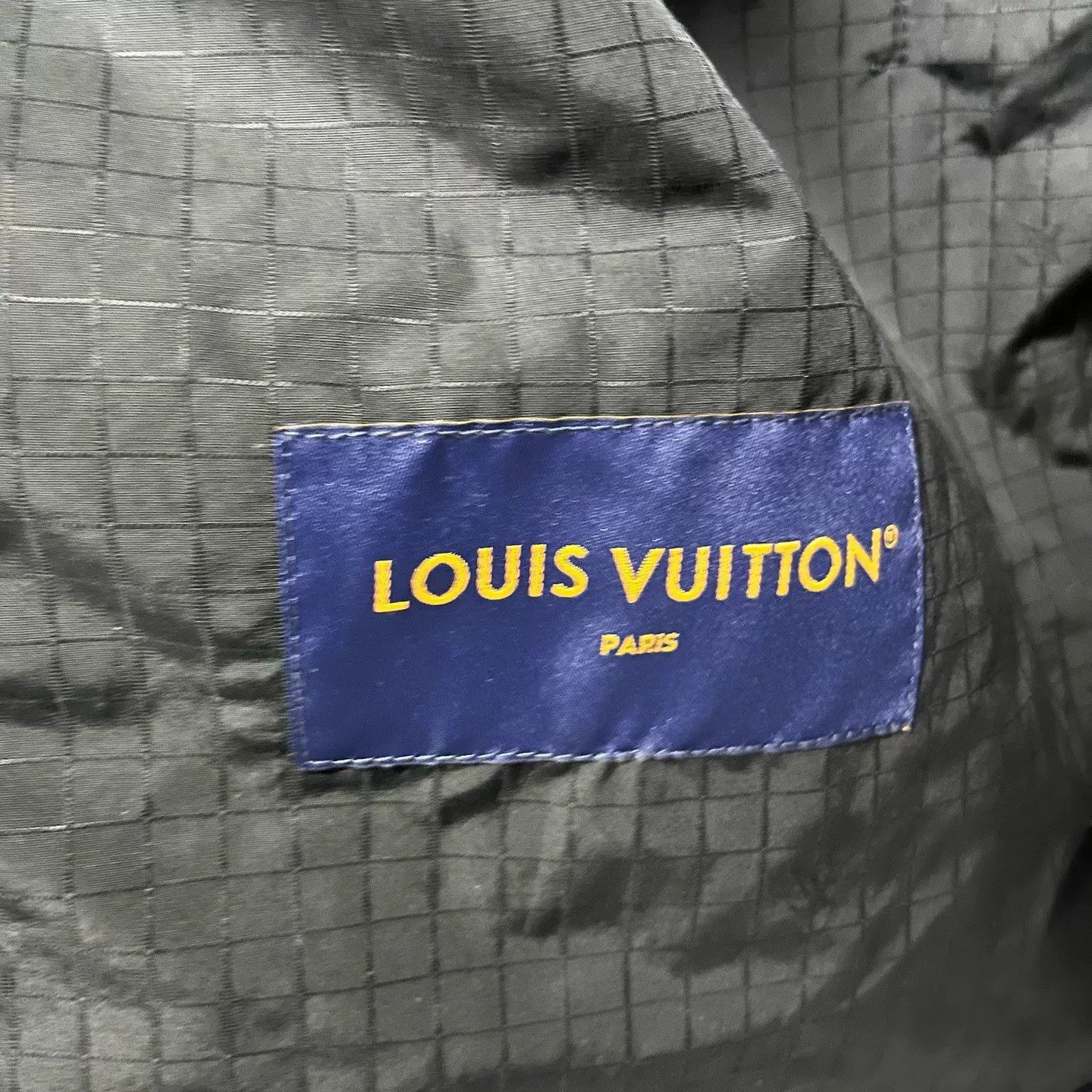 Louis Vuitton Louis Vuitton Retro Printed Black Shirt xs Men Size US XS / EU 42 / 0 - 5 Thumbnail