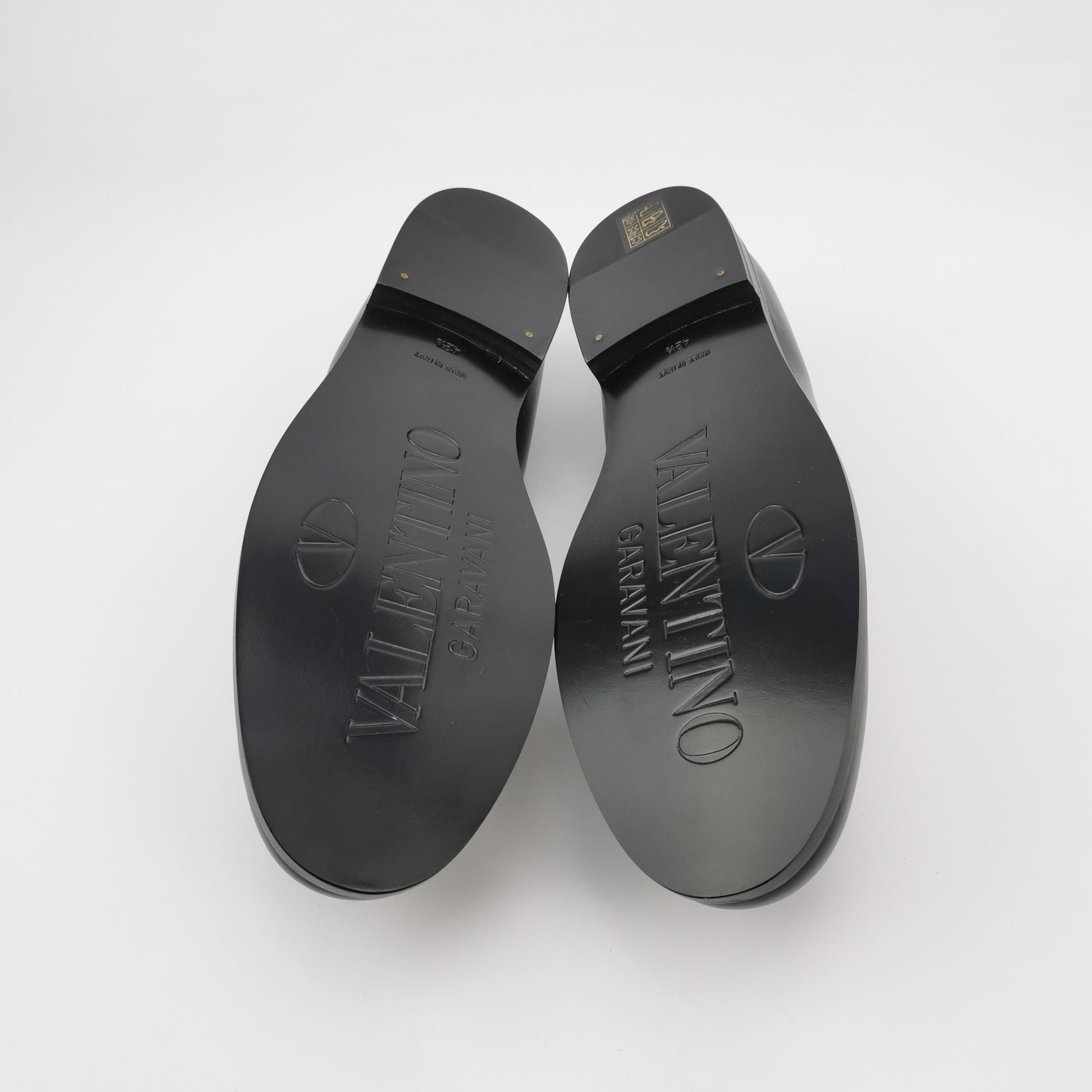 Valentino Valentino V-Logo Leather Loafers Size 42.5 Size US 9 / EU 42 - 6 Thumbnail