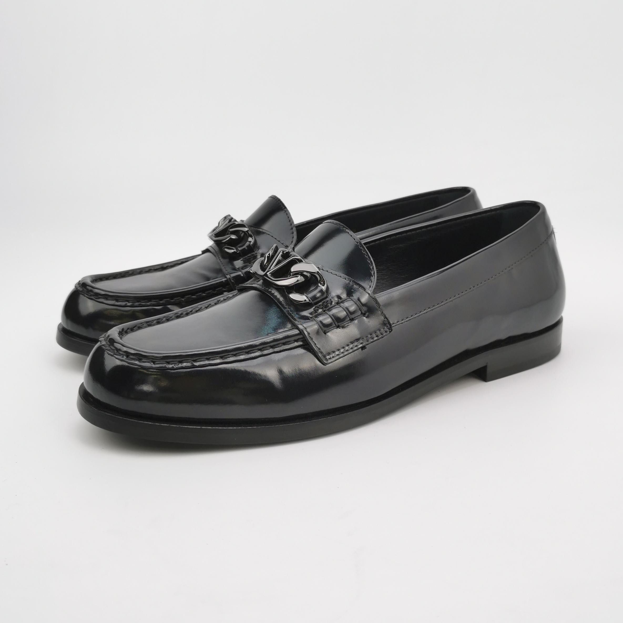 Valentino Valentino Black Leather VLogo Loafers 42 Size US 9 / EU 42 - 3 Thumbnail