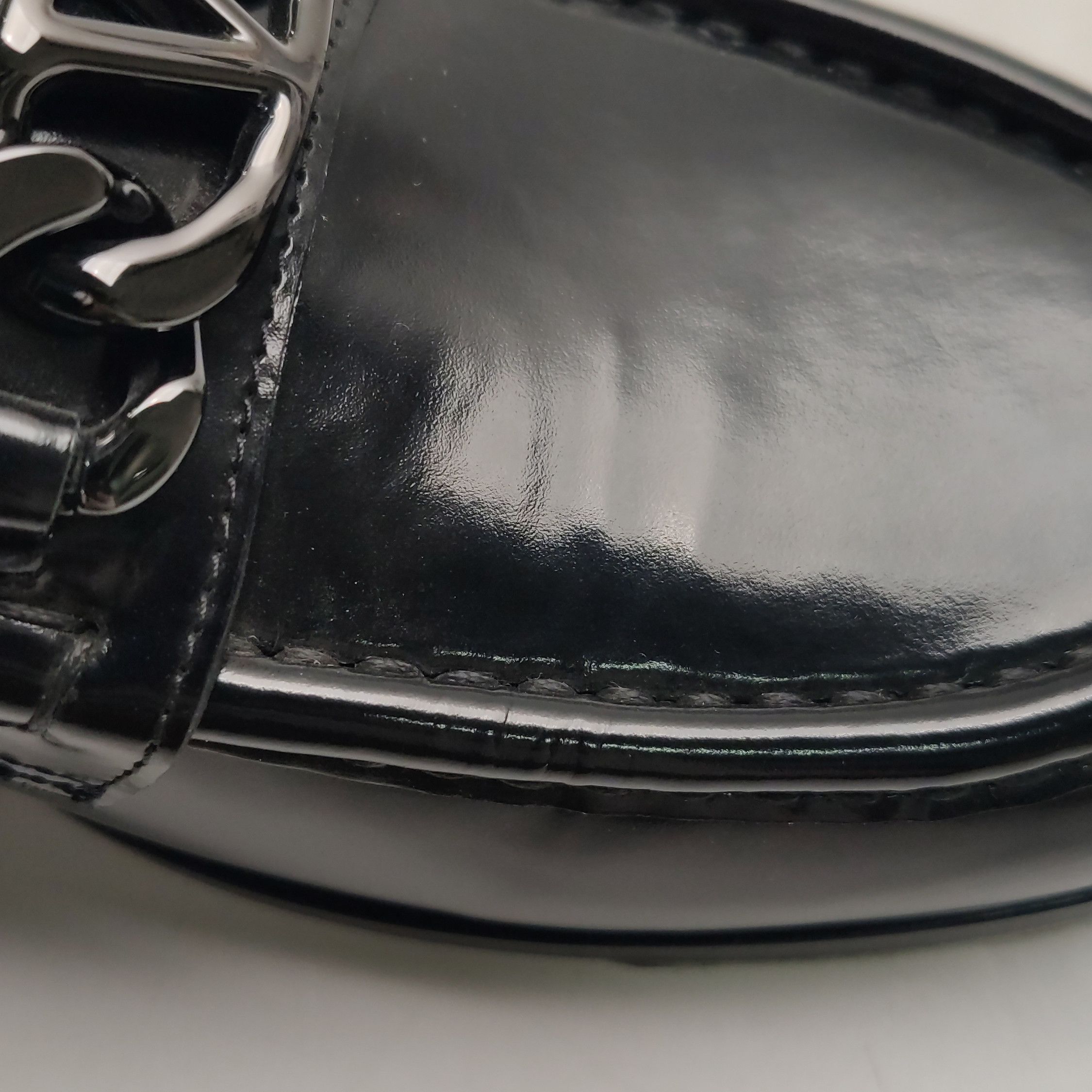 Valentino Valentino VLogo Calfskin Leather Loafers 42.5 Size US 9 / EU 42 - 13 Thumbnail