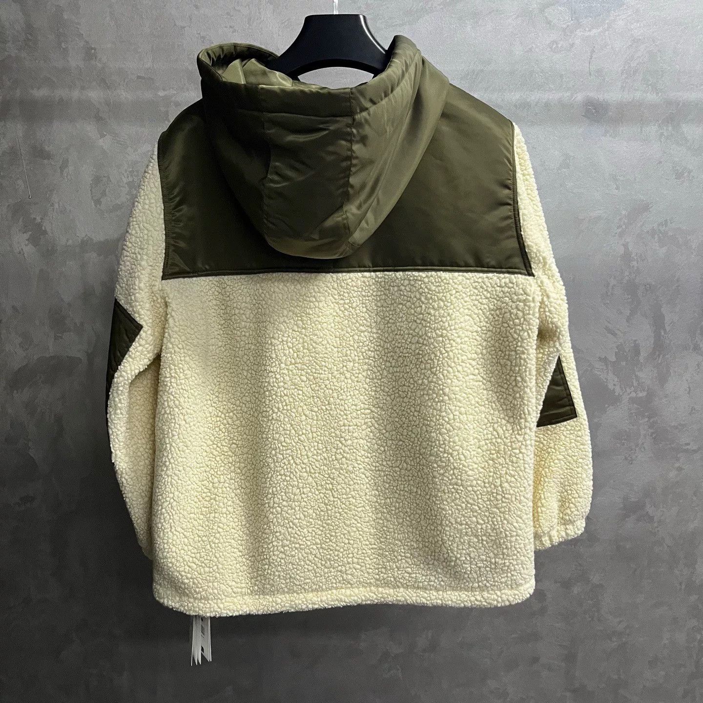 Celine Celine Oversized Cotton Gray Down Jacket XS Women Size XS / US 0-2 / IT 36-38 - 2 Thumbnail
